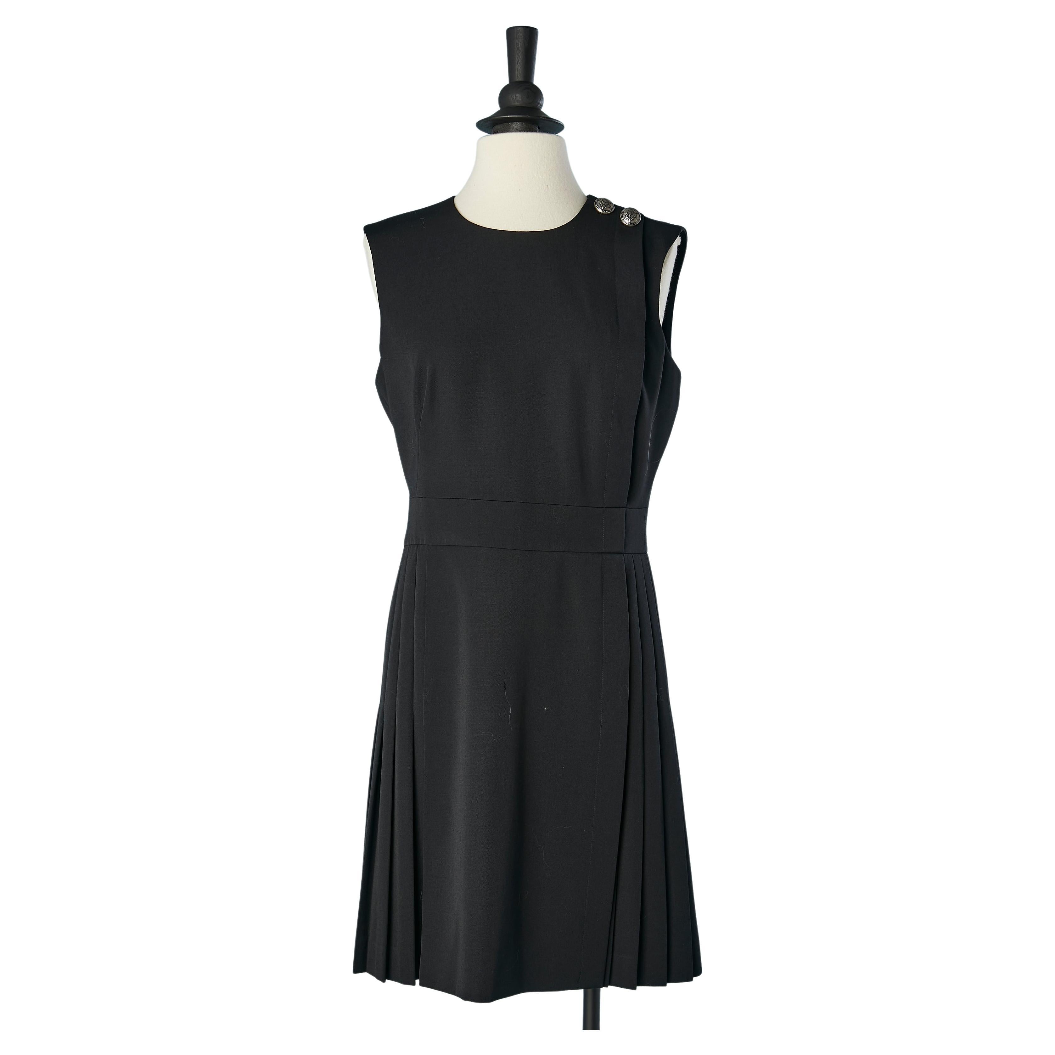 Black pleated sleeveless dress with 2 decoratives buttons Alexander McQueen  For Sale