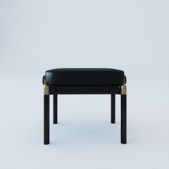 Black polished adjustable piano bench