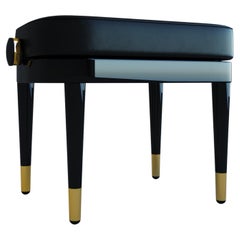 Black polished adjustable piano bench