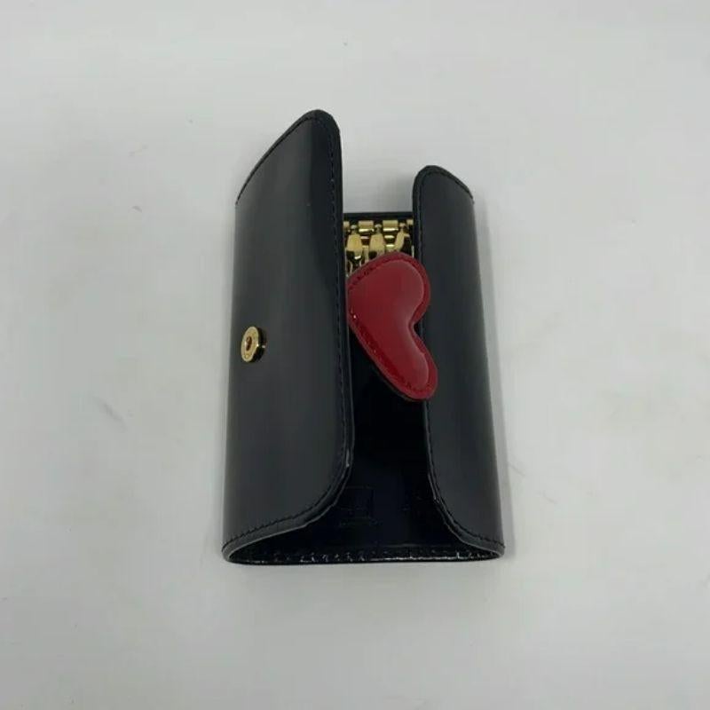 Vintage Schlüsselanhänger aus schwarzem poliertem Leder mit rotem Herz im Zustand „Gut“ im Angebot in Los Angeles, CA