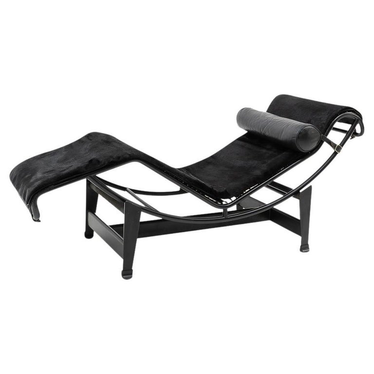 Le Corbusier Pony Chaise Lounge - 7 For Sale on 1stDibs | pony-chaise