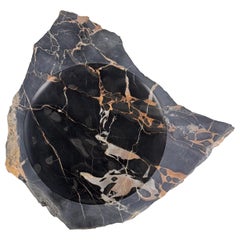 Black Portoro Marble Sculptural Centerpiece/Valet Tray, Italy, 1970s Black Portoro Marble Sculptural Centerpiece/Valet Tray, Italy, 1970s