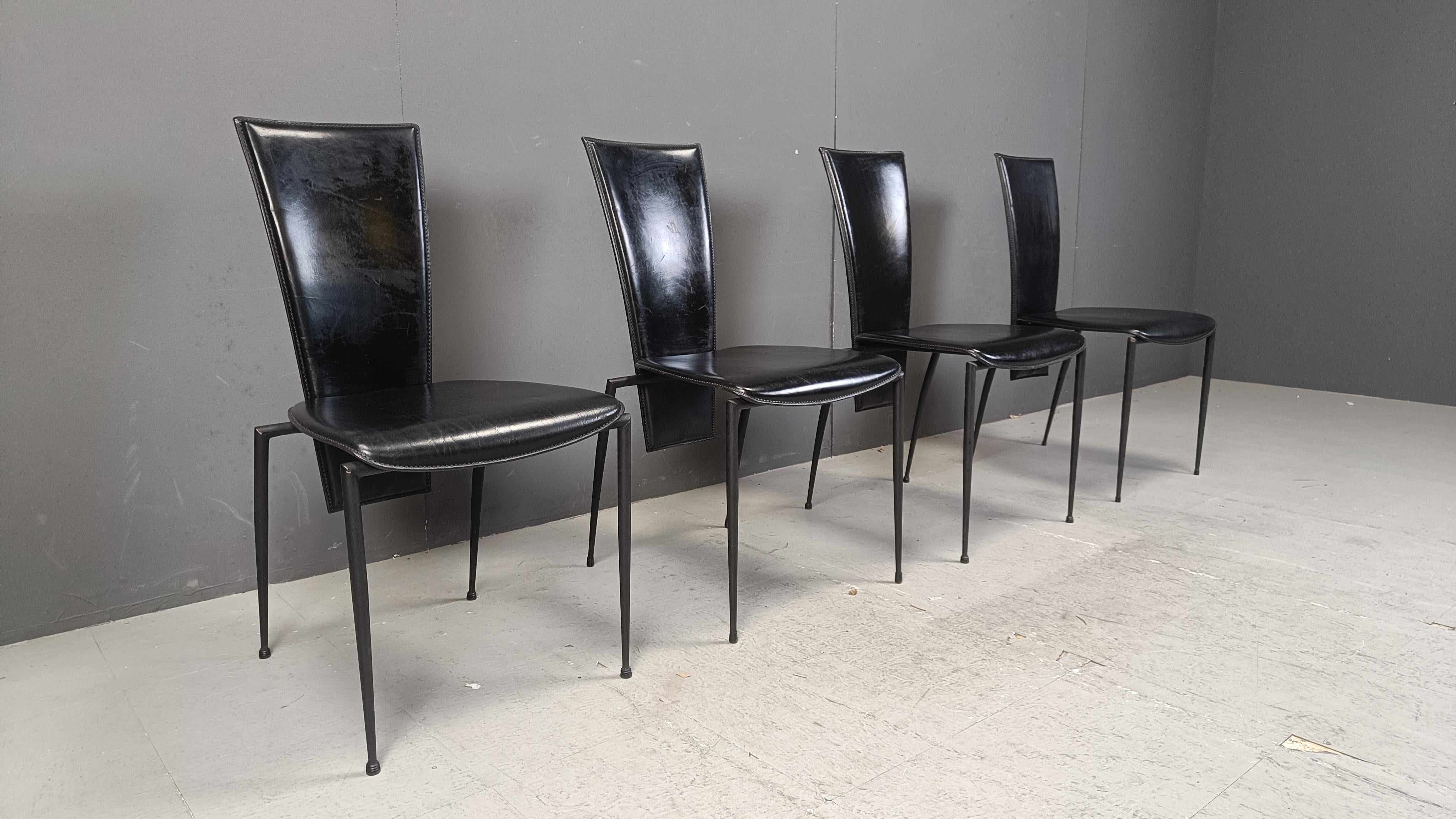 Black postmodern dining chairs by Arper italy, 1980s - set of 4 For Sale 3