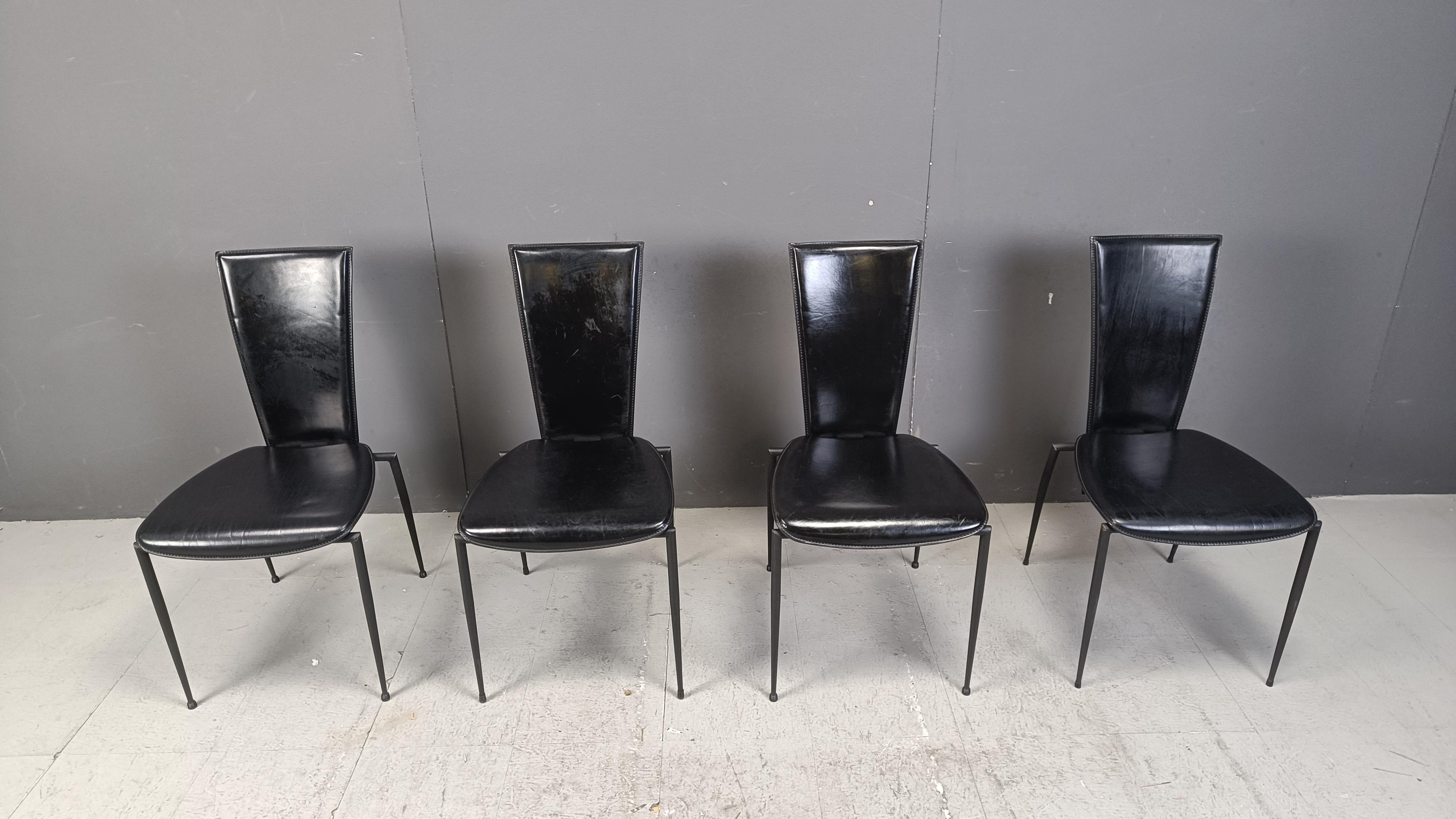 Post-Modern Black postmodern dining chairs by Arper italy, 1980s - set of 4 For Sale