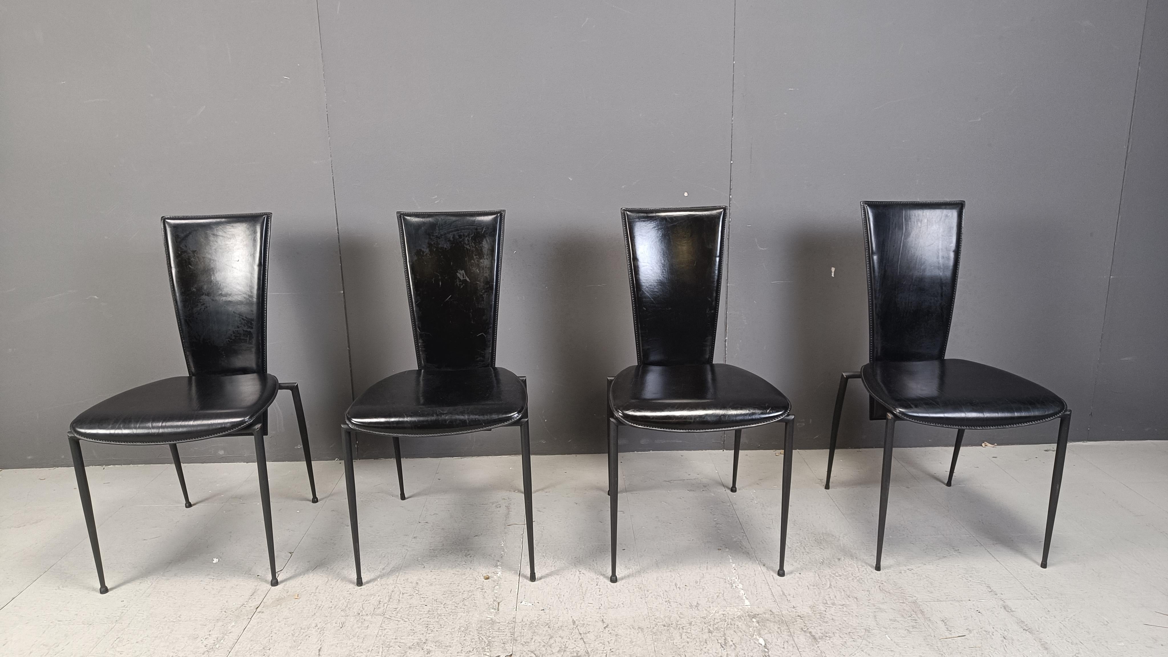 Italian Black postmodern dining chairs by Arper italy, 1980s - set of 4 For Sale