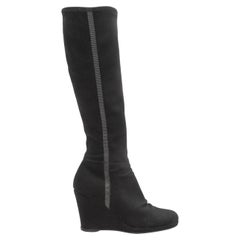 Schwarze kniehohe Prada-Stiefel aus Neopren mit Keil