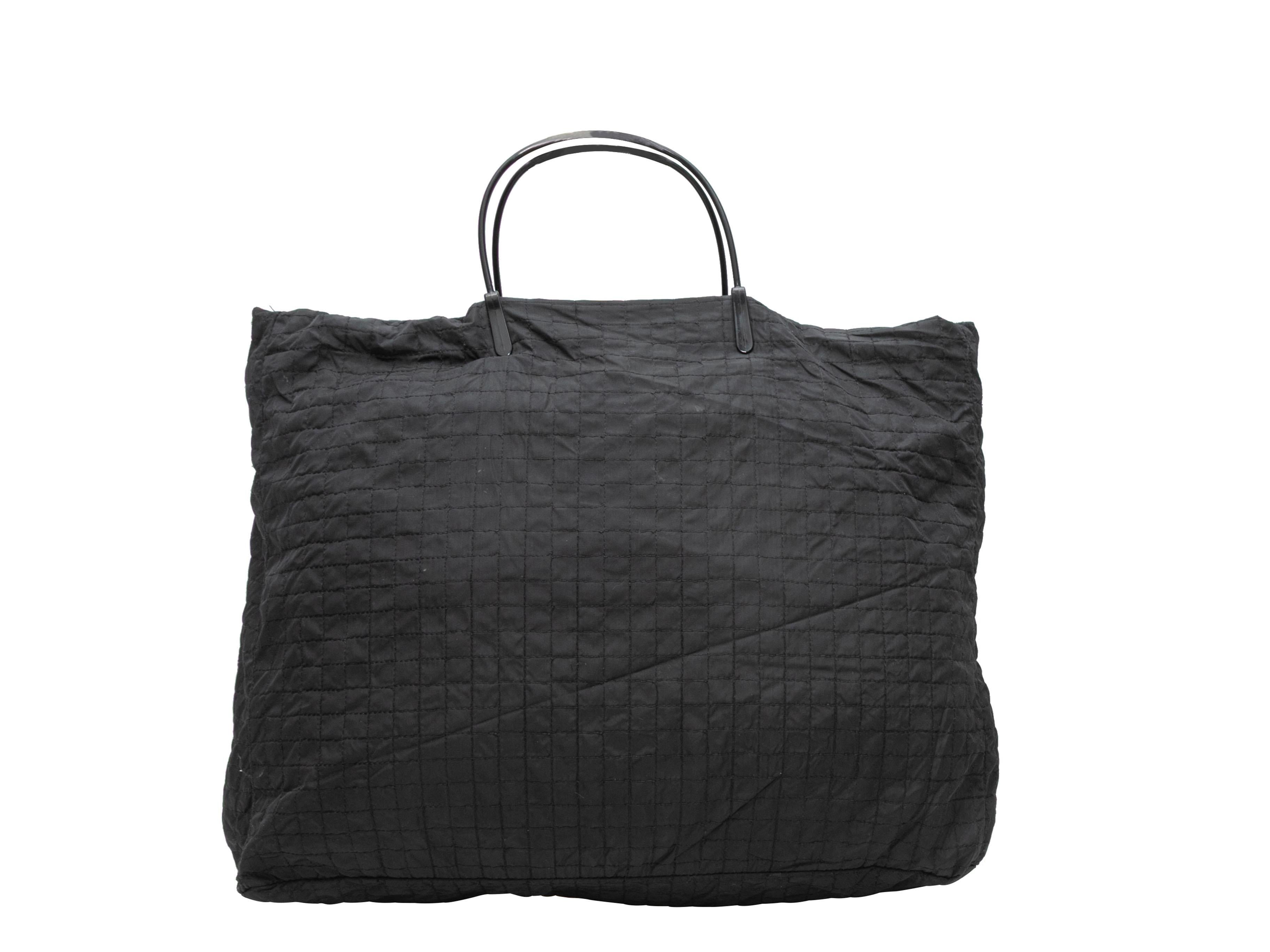 Black Prada Quilted Nylon Tote Bag In Good Condition For Sale In New York, NY