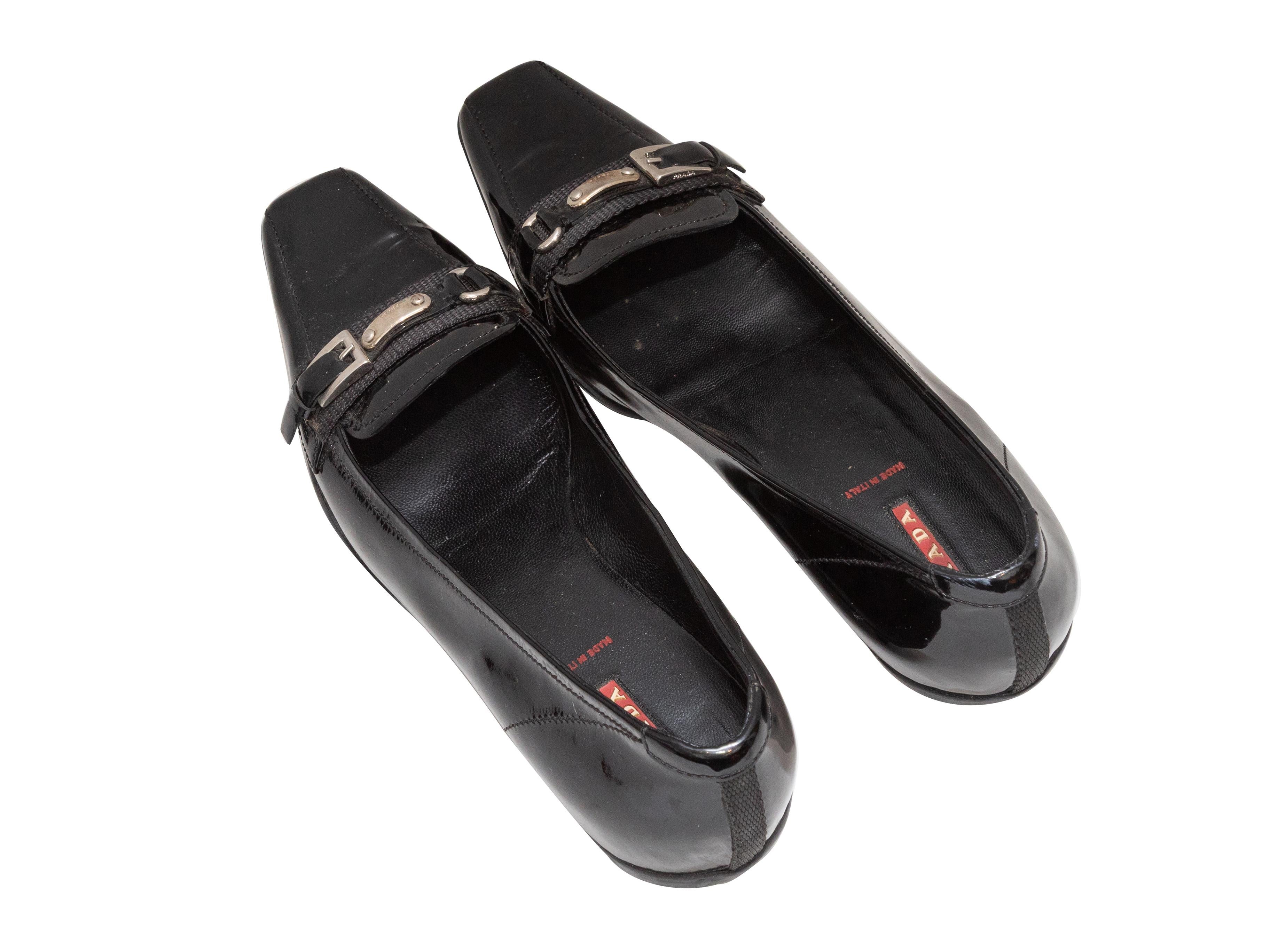 Black Prada Sport Patent Square-Toe Kitten Heels Size 37.5 In Good Condition For Sale In New York, NY