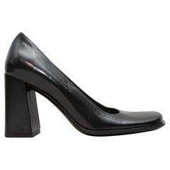 Schwarze Prada Square-Toe-Pumps Größe 35
