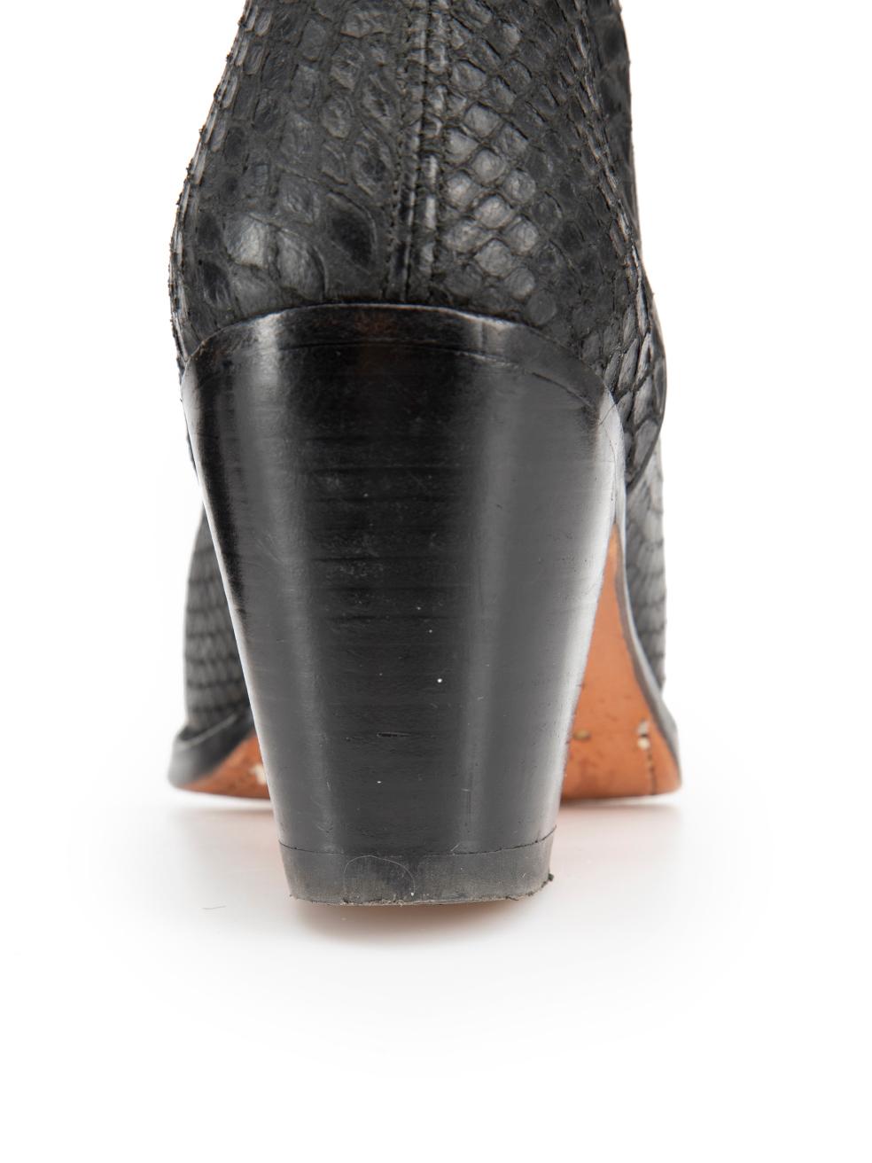 Black Python Leather Cuban Heel Boots Size IT 39 For Sale 1
