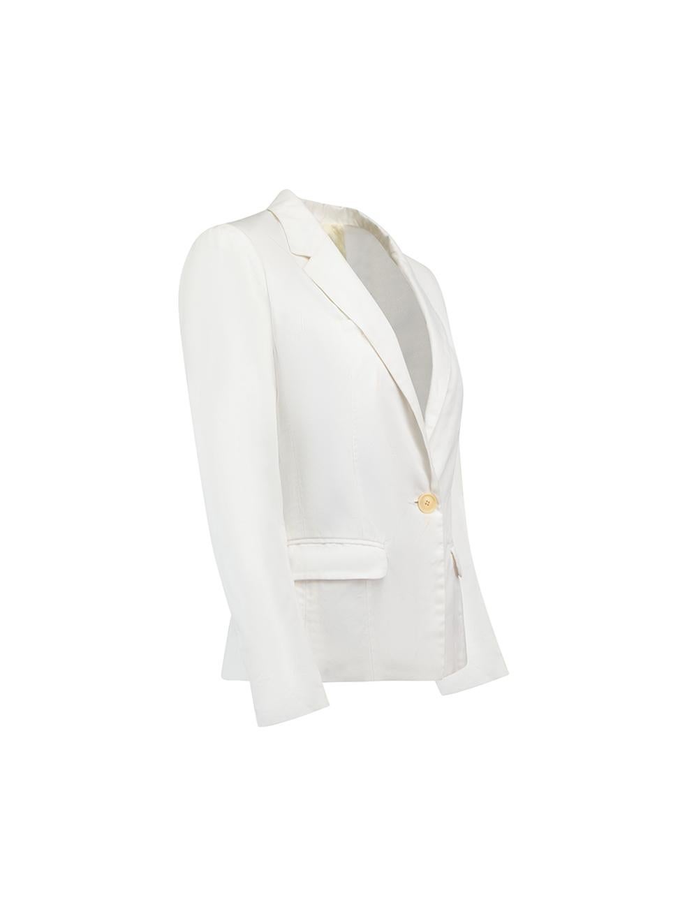 CONDITION is Very good. Minimal wear to jacket is evident. Minimal wear to fabric seen however small mark found on left elbow of this used Isabel Marant Étoile designer resale item. 



Details


White

Cotton

Single breasted blazer

Buttoned