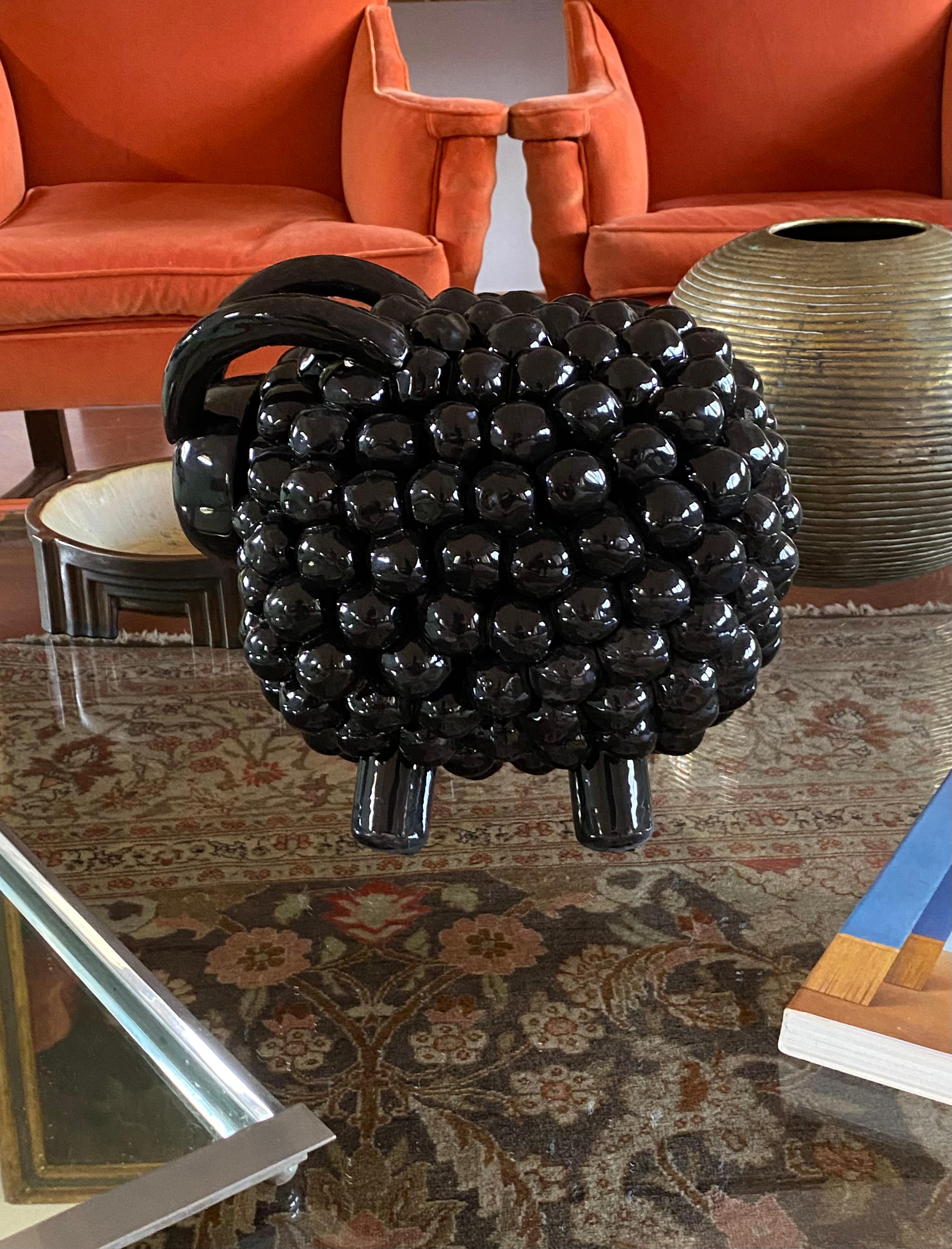 Black ram / sheep ceramic sculpture, Italy 1980s In Excellent Condition For Sale In Firenze, IT