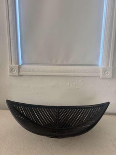 Black Rattan Leaf Centerpiece