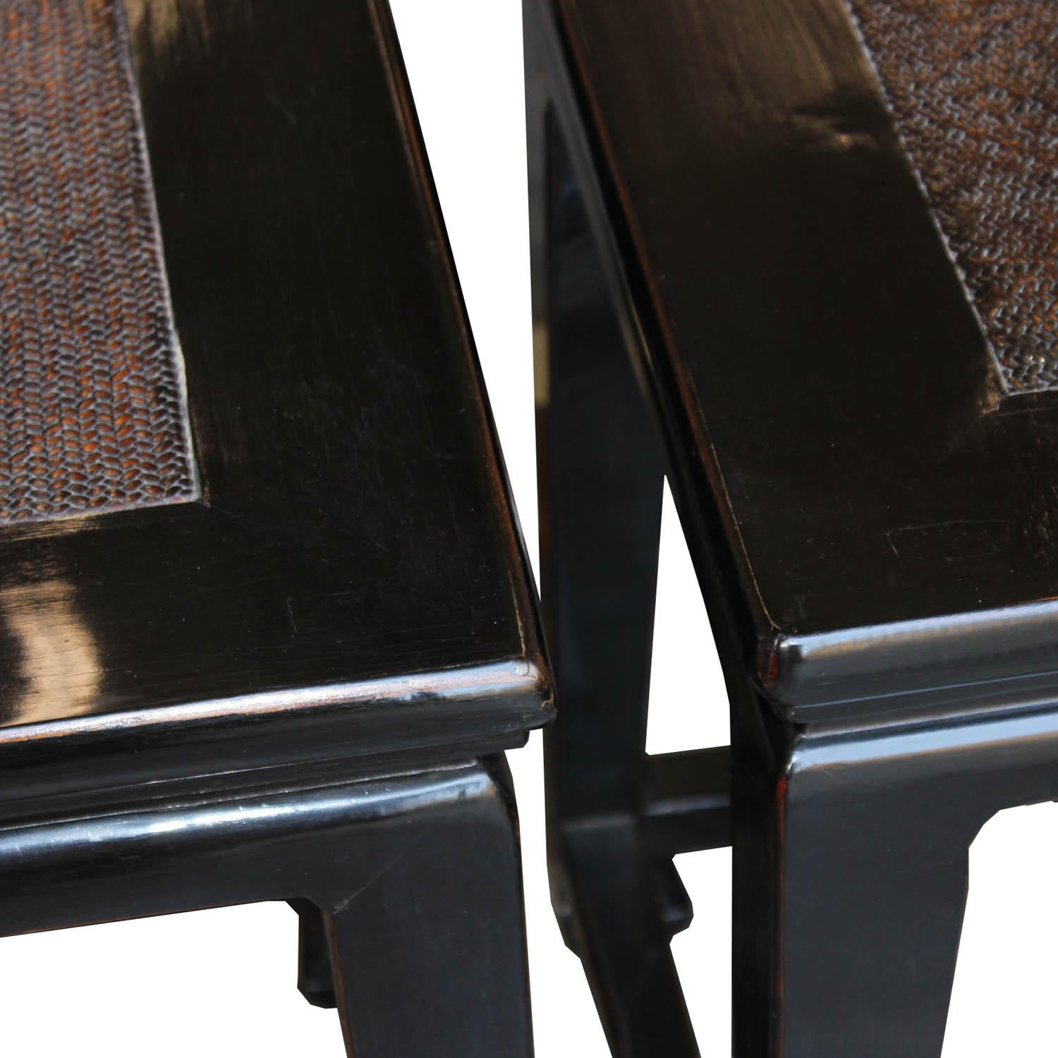 Black Rattan Top Side Table (Holz)