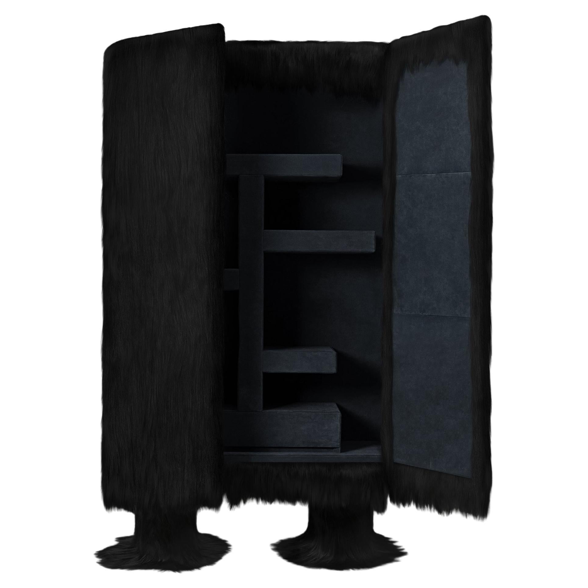 Schwarzer Rohschrank mit Möbelschrank aus Ziegenleder im Offcuts-Stil von Atelier V&F