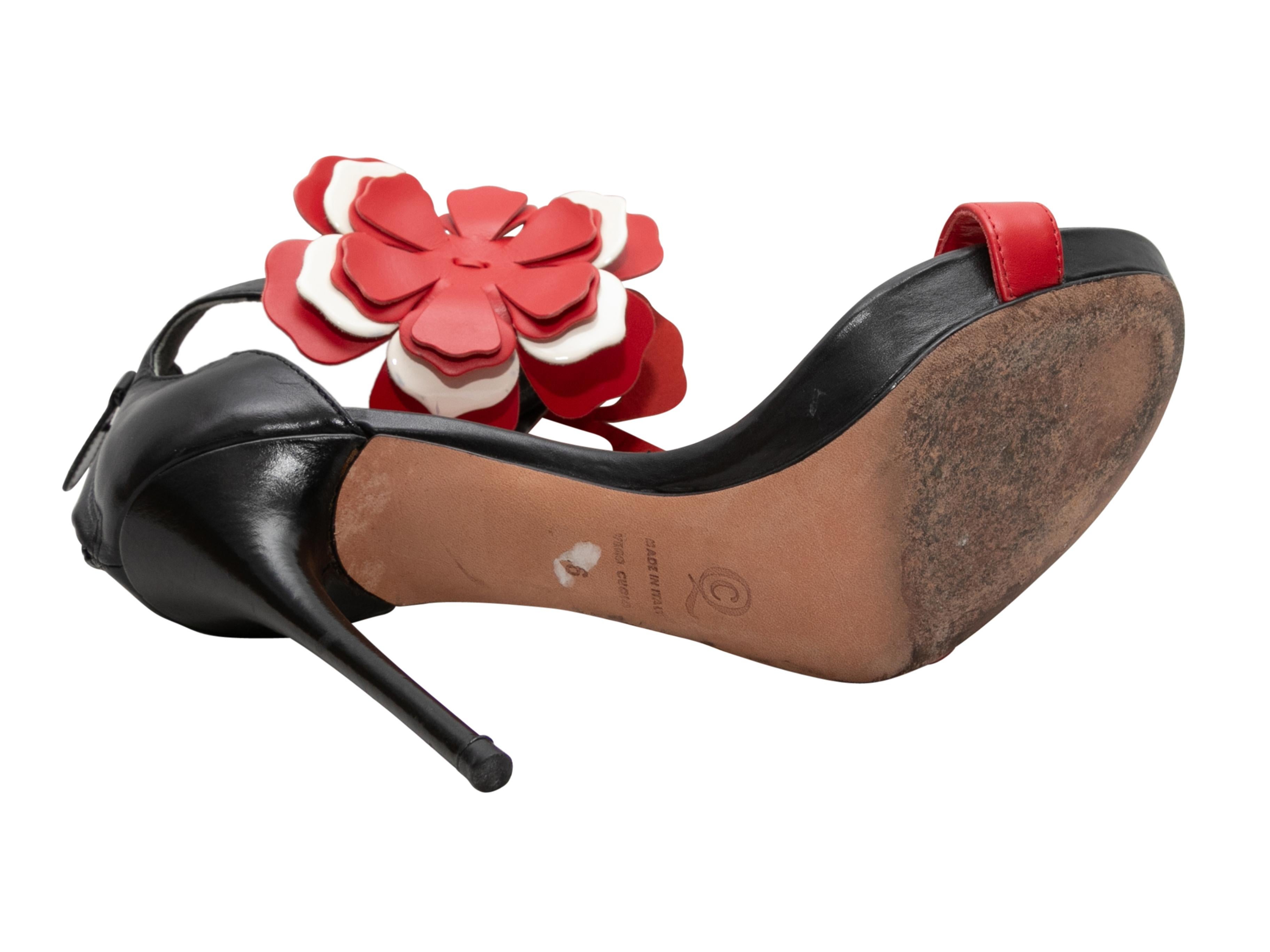 Women's Black & Red Alexander McQueen Flower-Embellished Heeled Sandals Size 36 For Sale