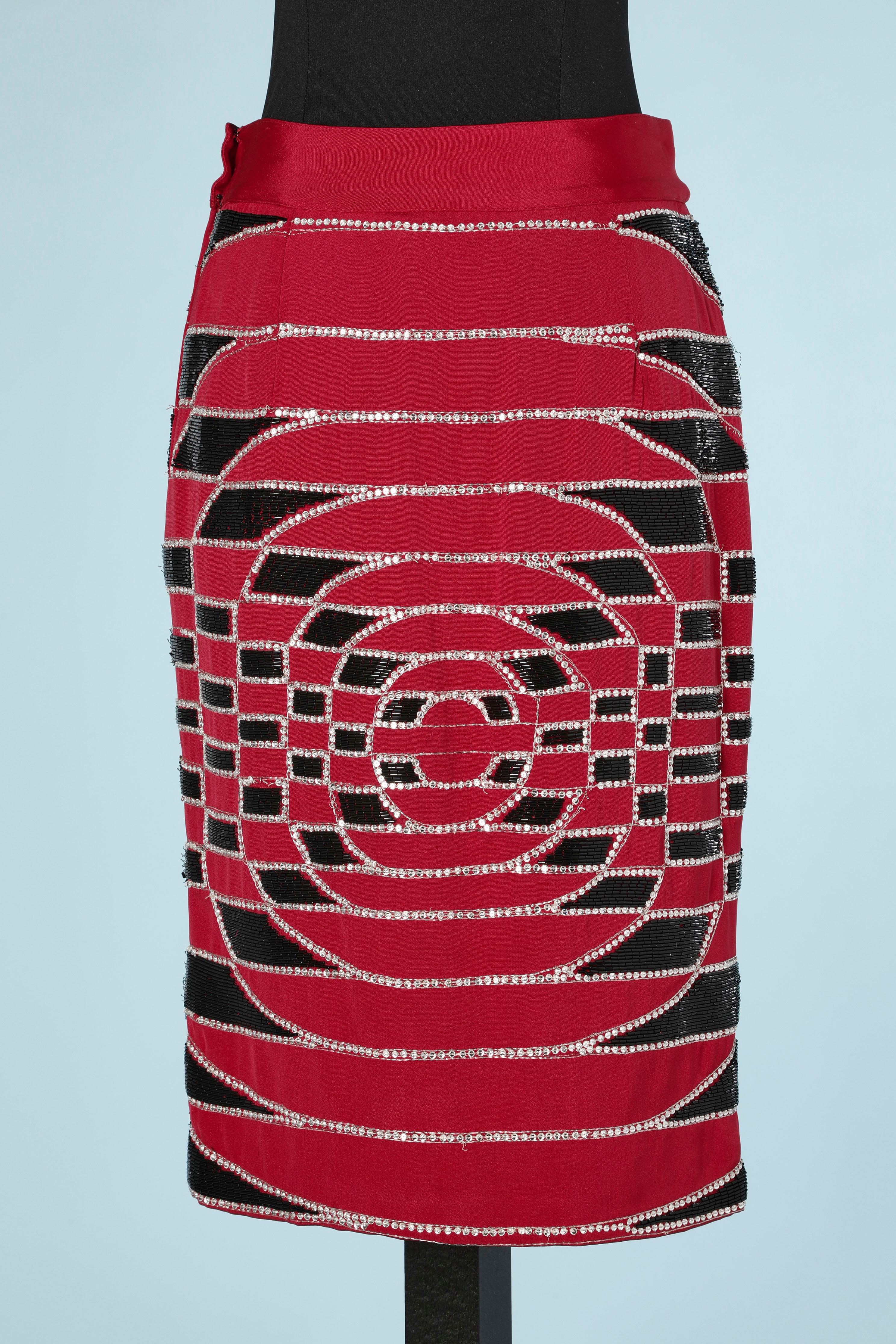 Women's Black, red and silver  beaded skirt Gianni Versace Sera  For Sale