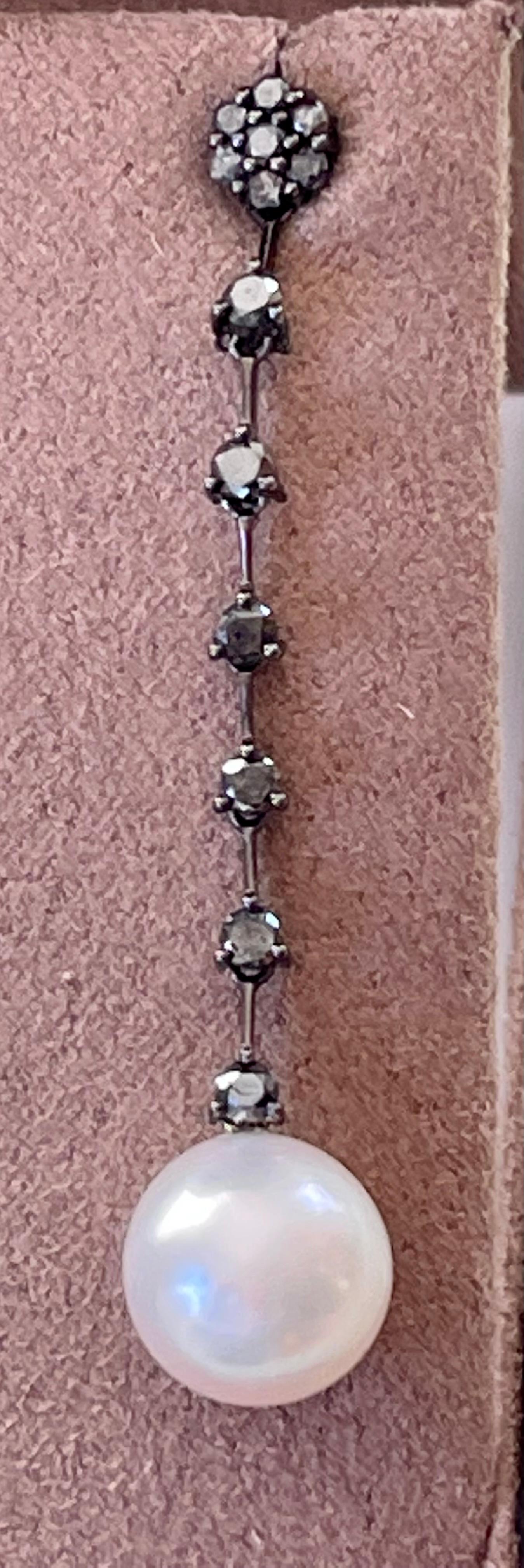 Brilliant Cut Black Rhodium 18 K Single Line Black Diamonds South Sea Pearl Dangle Earrings For Sale