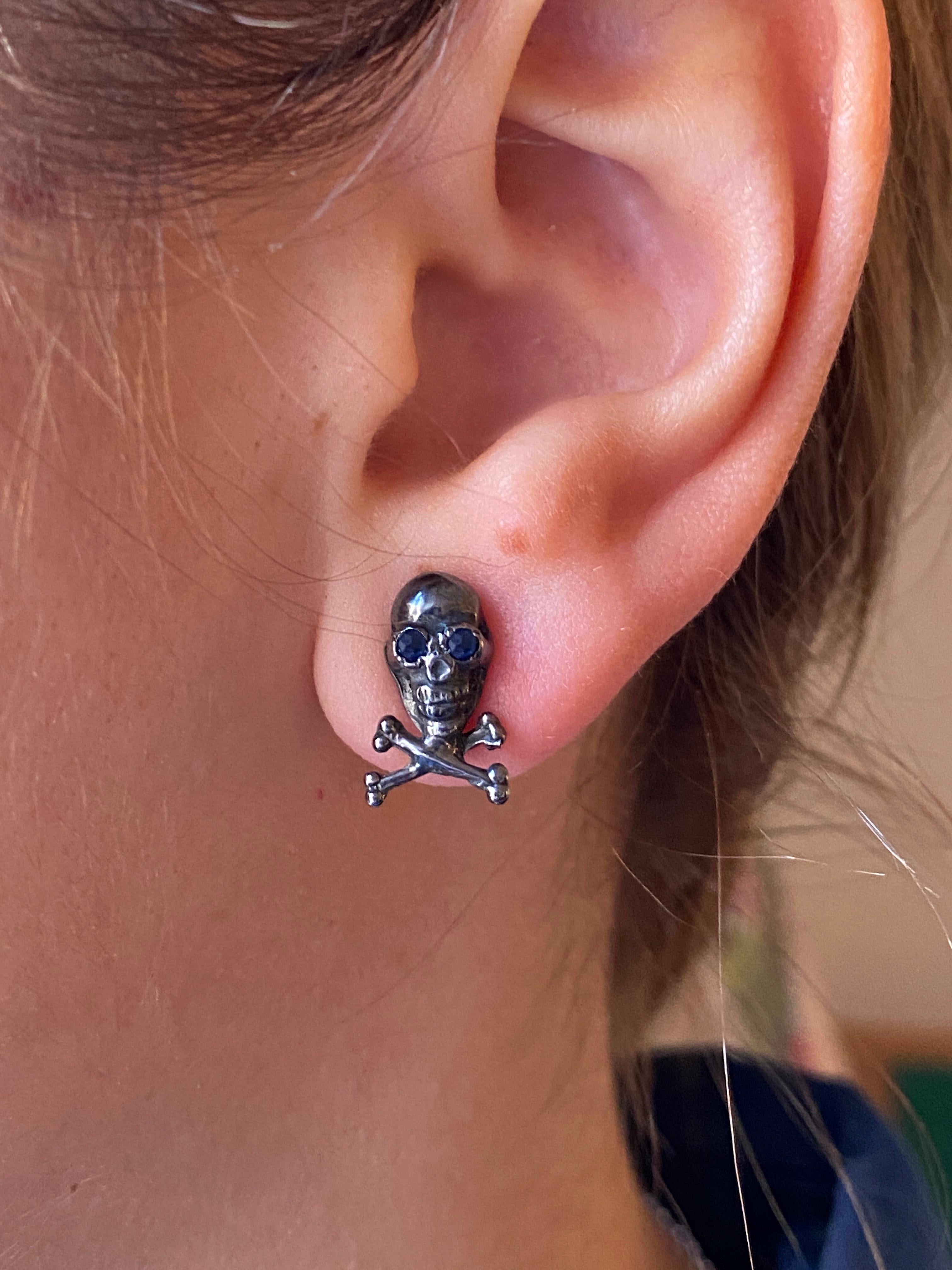 Men's Black Rhodium Blue Sapphire Skull Skelton Crossed Bones Stud Man Single Earring For Sale