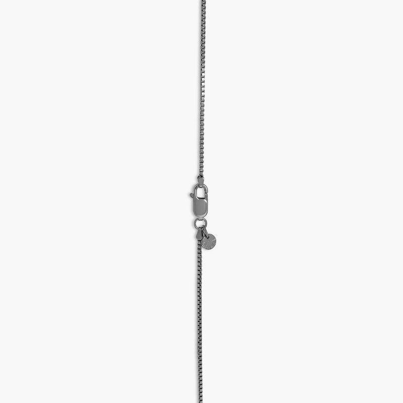 Schwarze Rhodium-Sterlingsilber-Poseidon-Halskette mit schwarzen Perlen im Zustand „Neu“ im Angebot in Fulham business exchange, London
