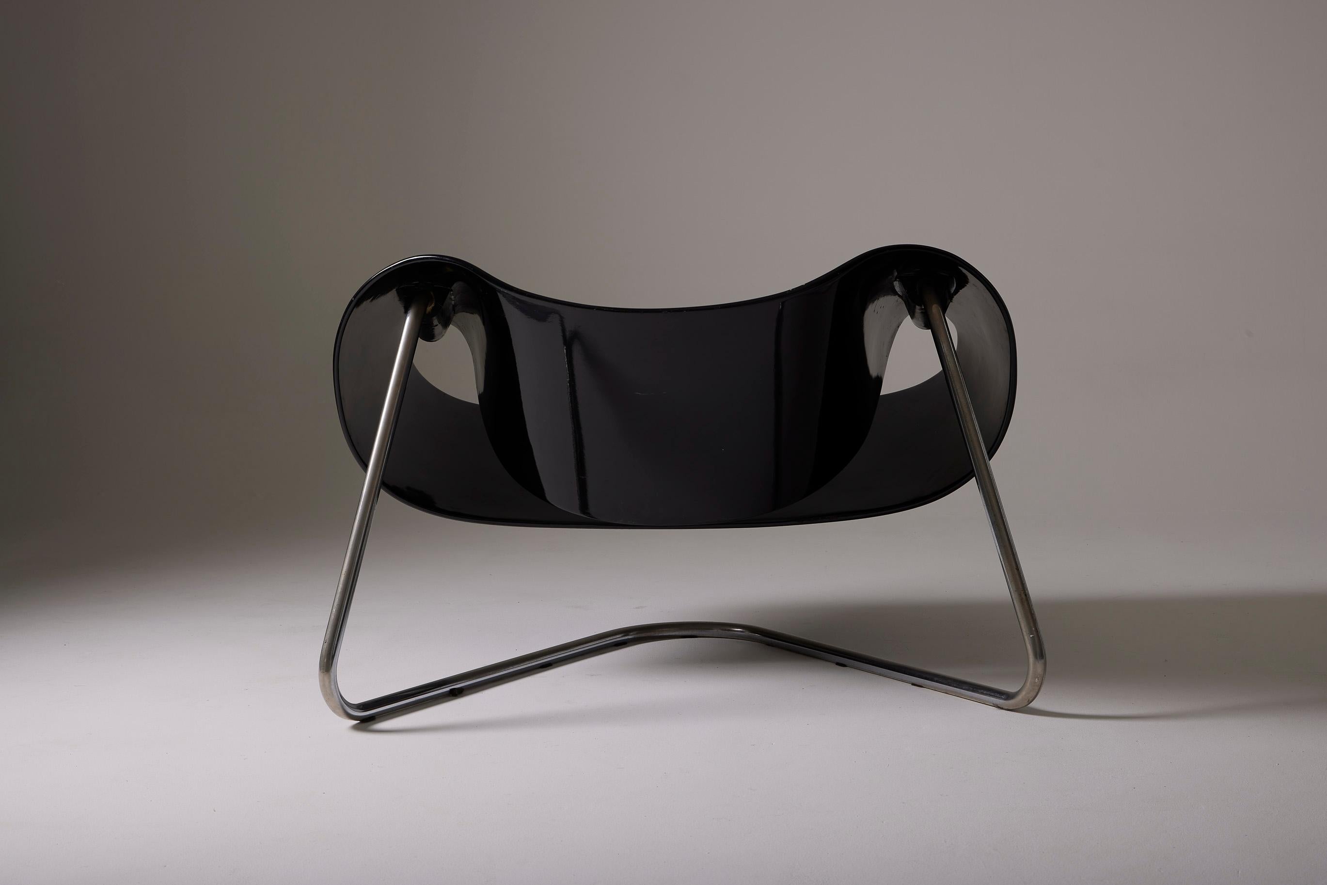 Black Ribbon Armchair by Franca Stagi & Cesare Leonardi For Sale 1