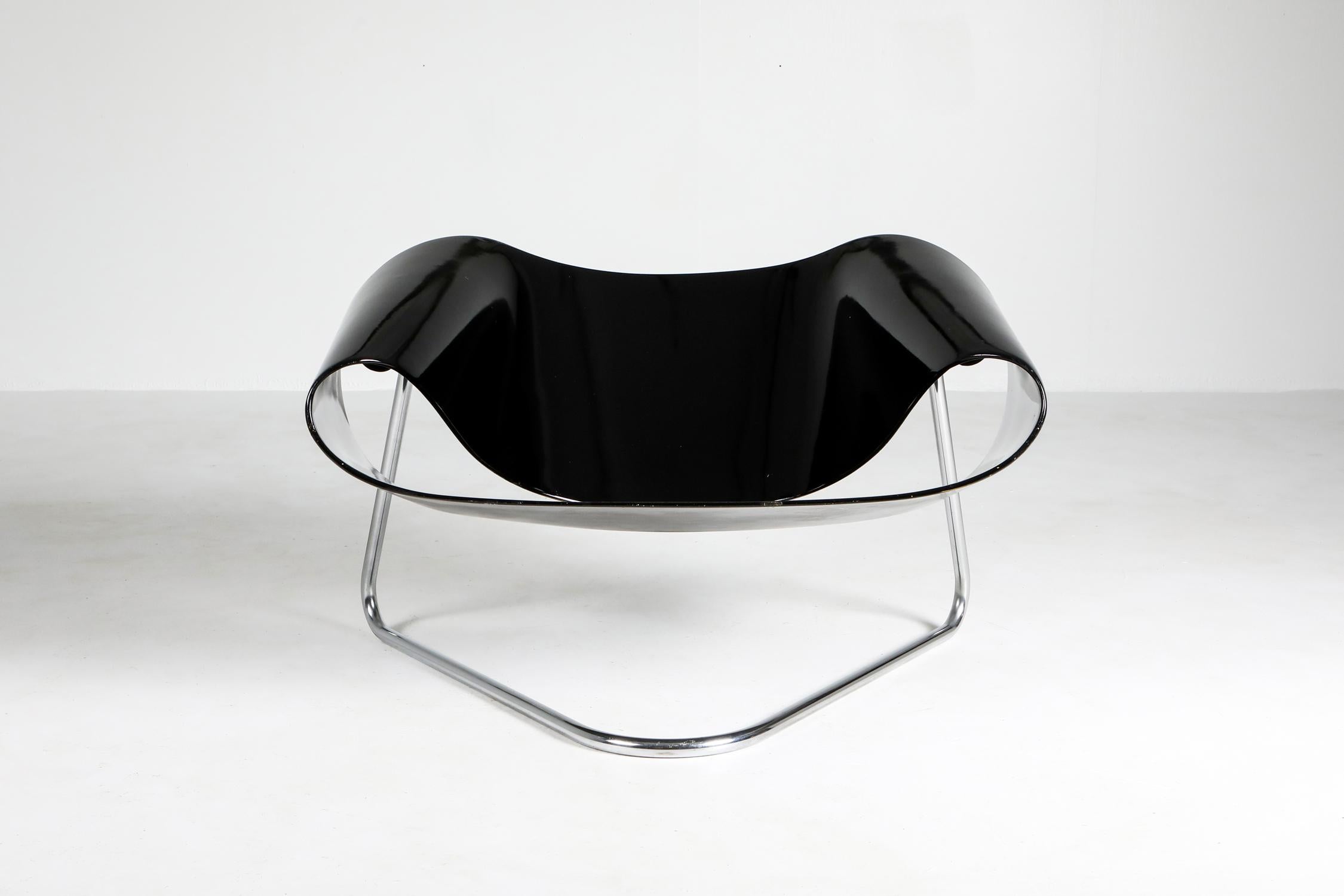 Chrome Black Ribbon Chair by Franca Stagi for Bernini, 1961