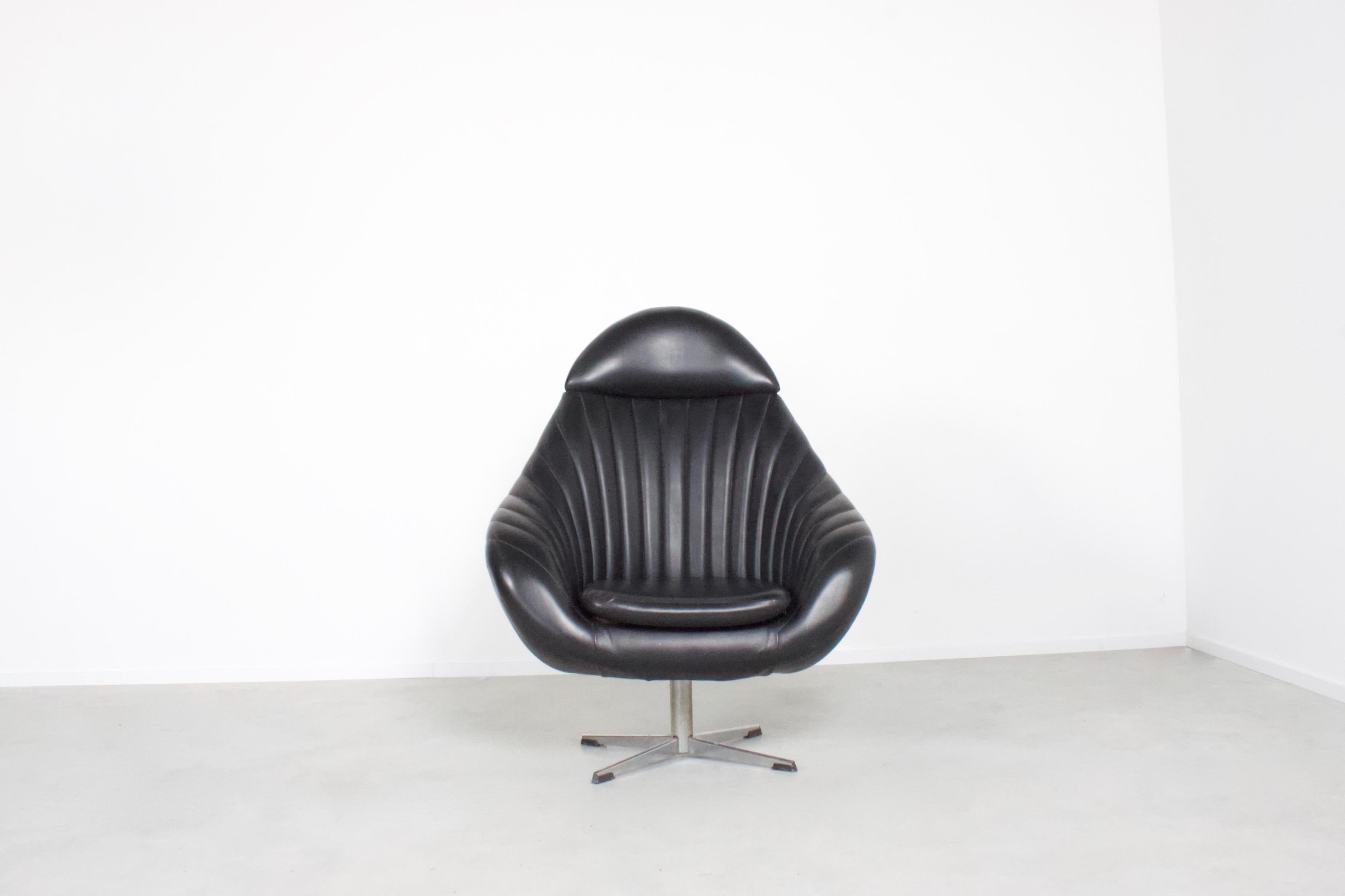 Dutch Black Rohe Noordwolde Egg Chair, 1960s