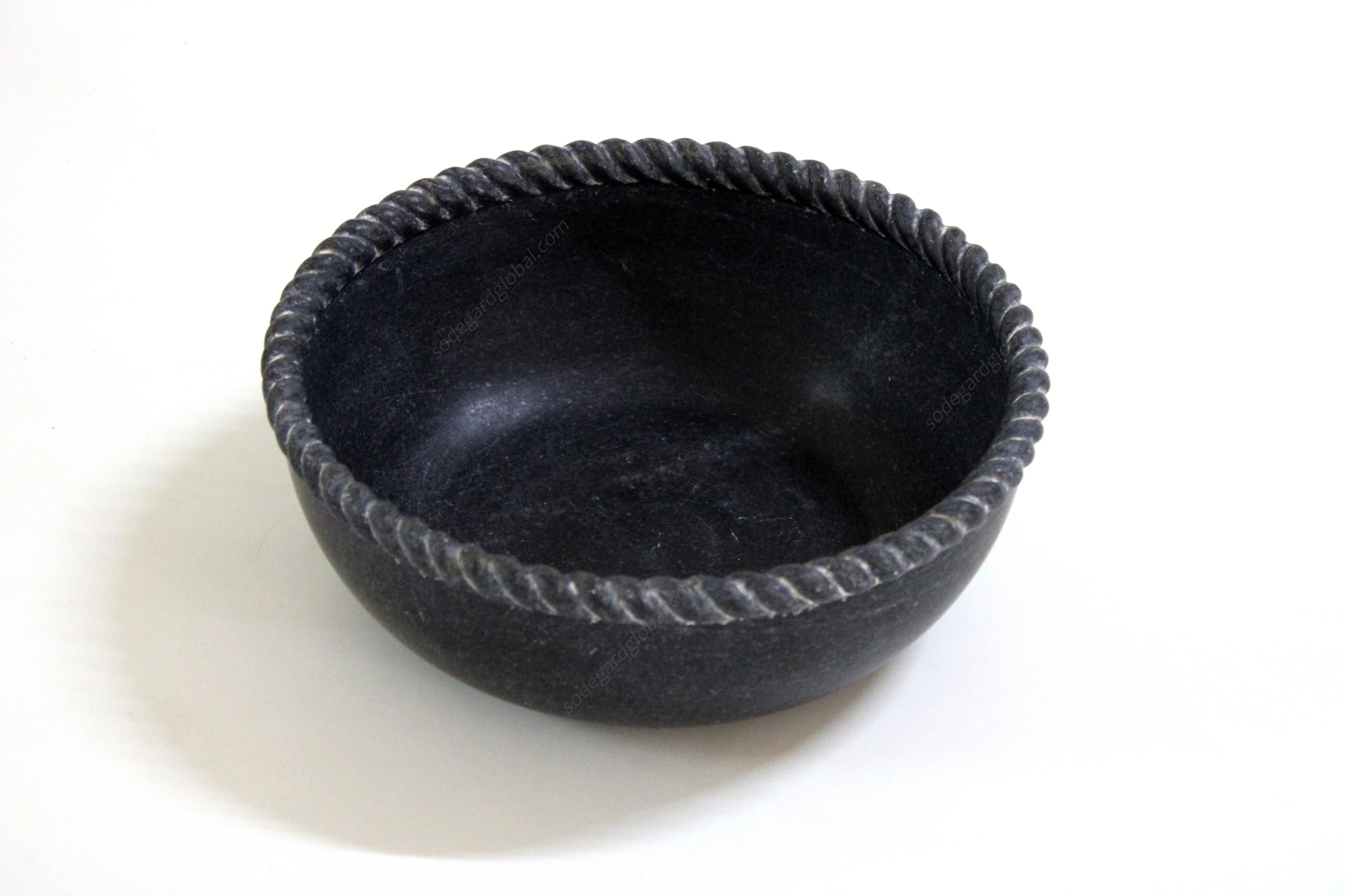 Rope Bowl in Black Marble Handcrafted in India by Stephanie Odegard In New Condition For Sale In New York, NY