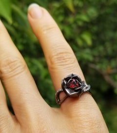 Black rose ring