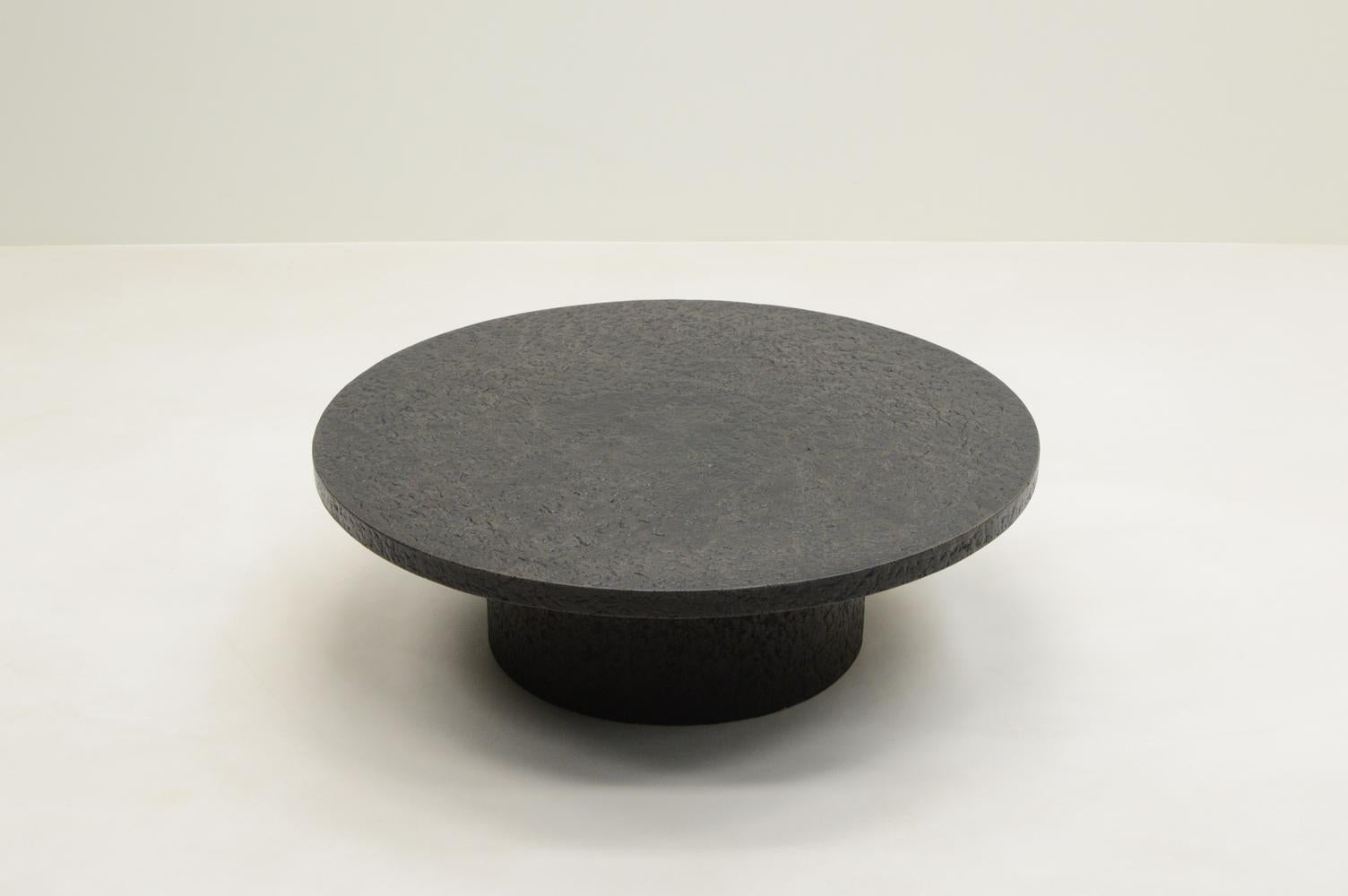 Dutch Black round brutalist stone resin coffee table, 70’s Netherlands.