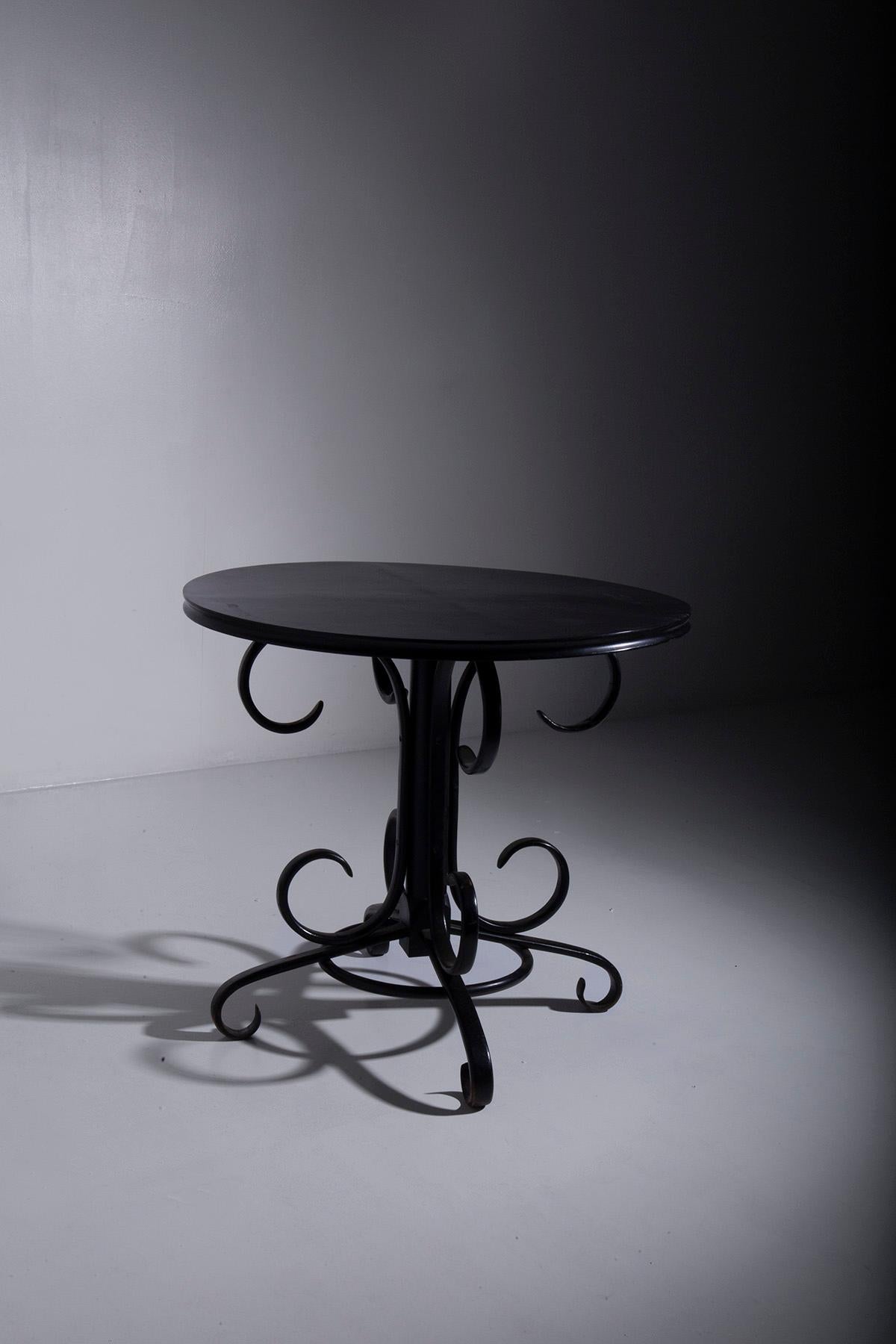 Black round Italian Art Deco table  In Good Condition For Sale In Milano, IT
