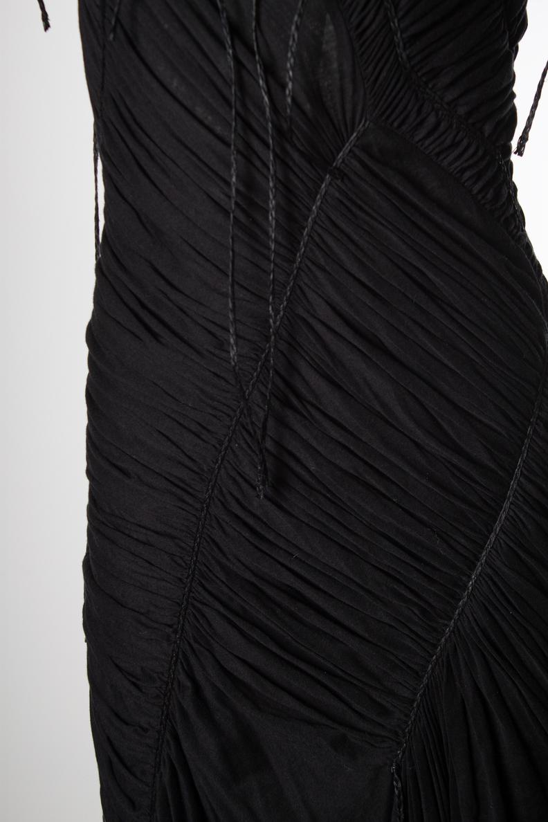 Black ruched dress For Sale 2