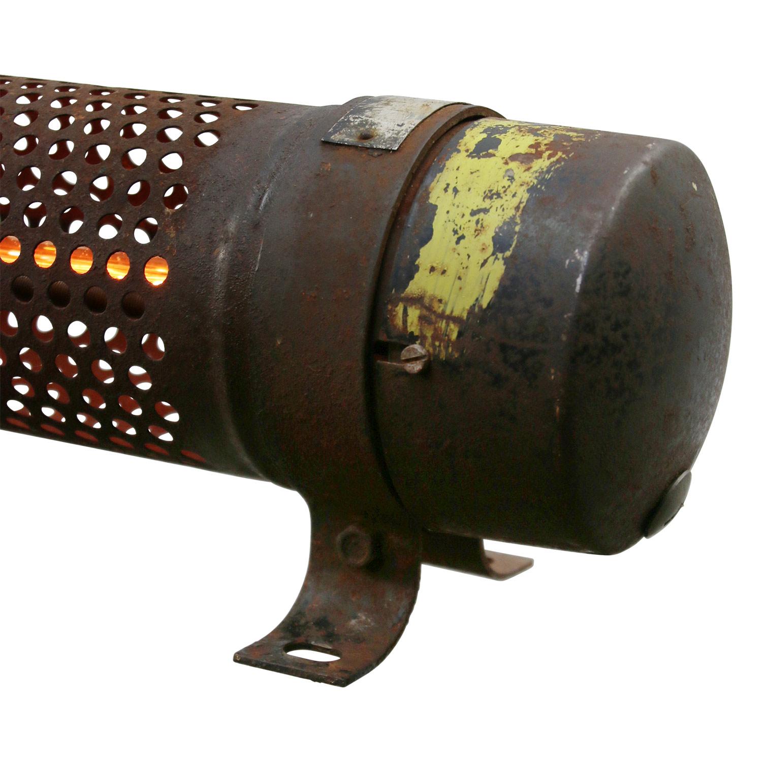 Black Rusty Metal Vintage Industrial Wall Light Scone In Good Condition In Amsterdam, NL
