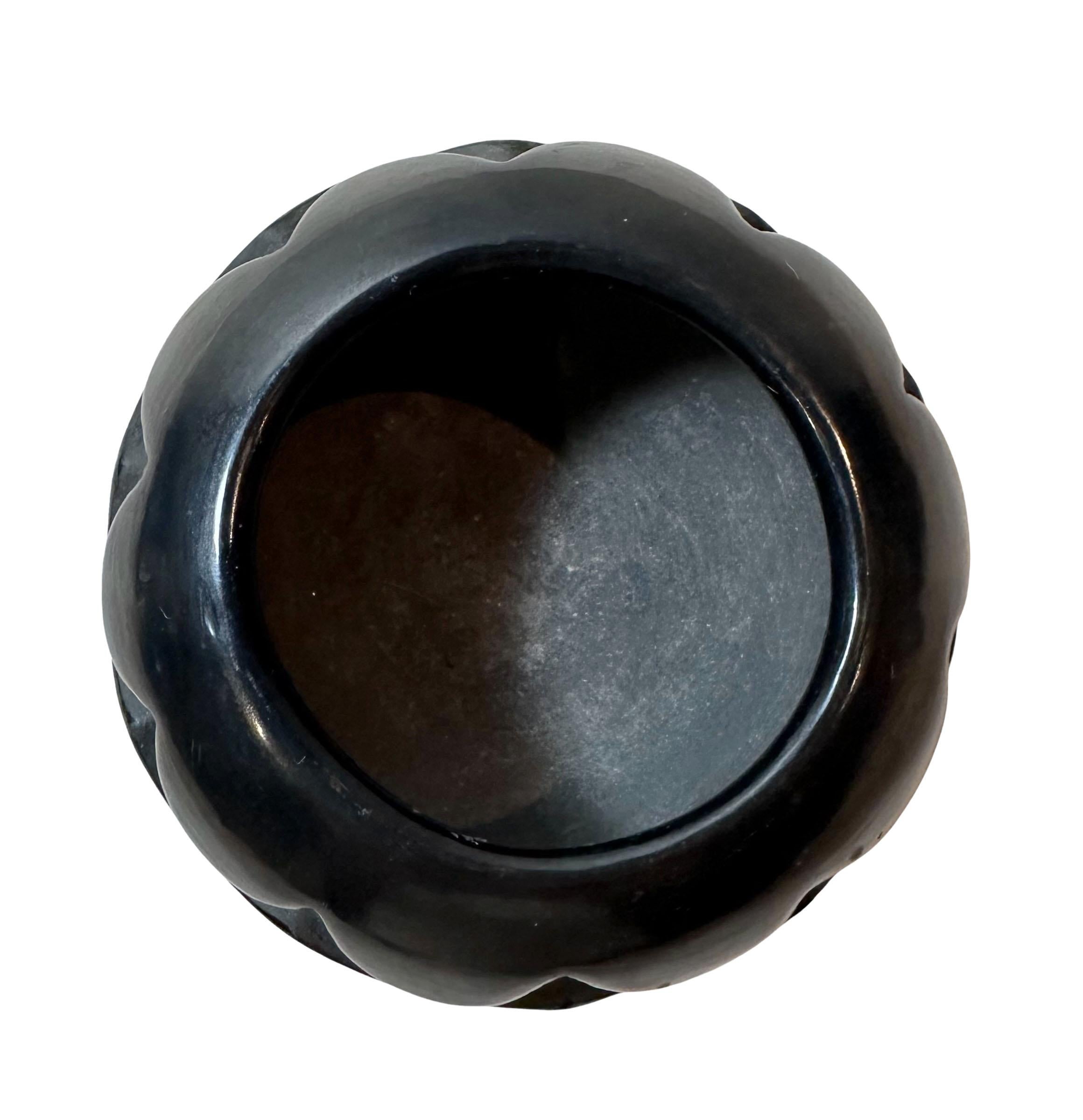 Ciotola di ceramica nera Santa Clara In condizioni buone in vendita a Tampa, FL