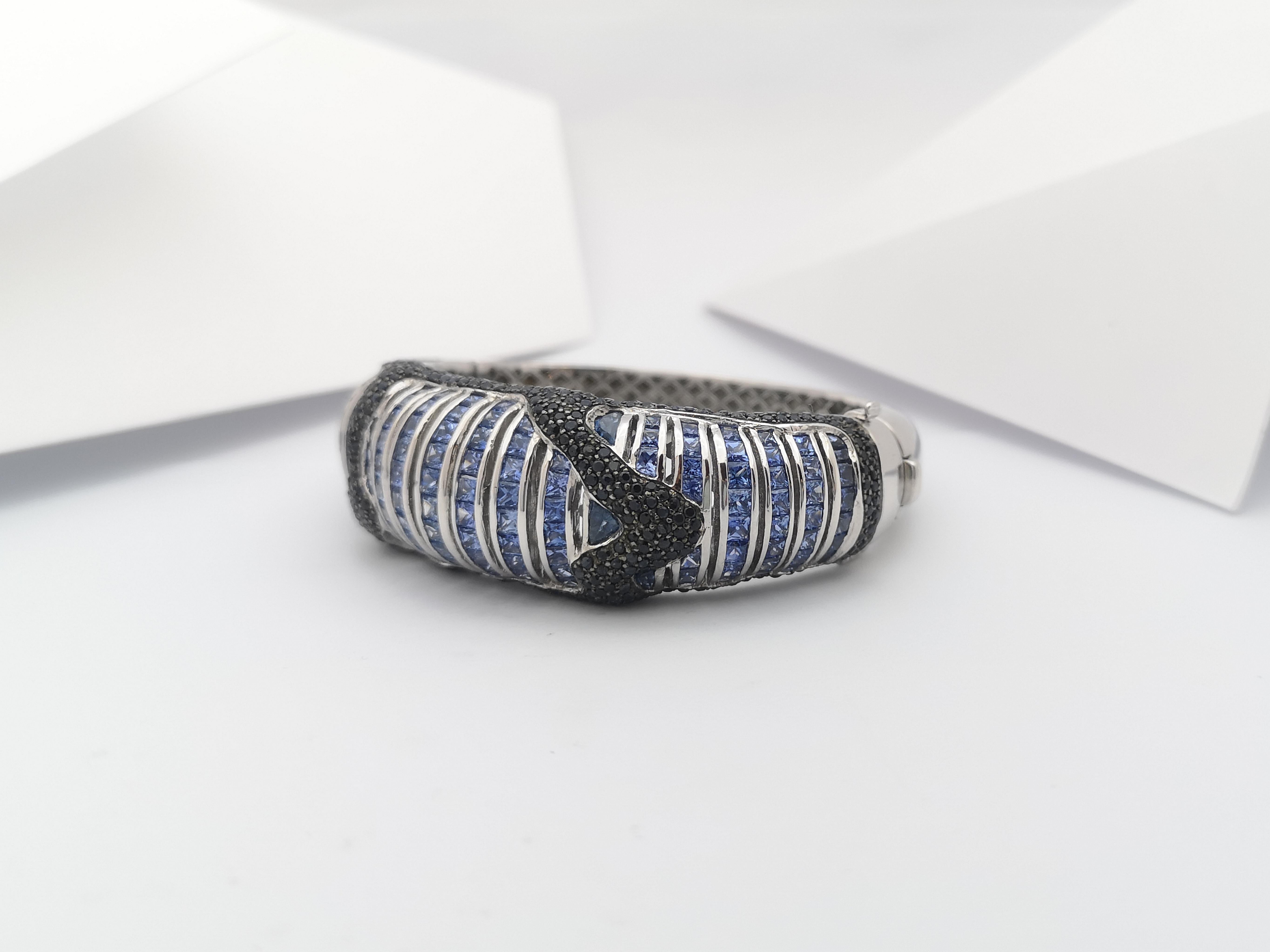 Saphir noir  Bracelet en argent avec saphirs bleus et saphir bleu en vente 3