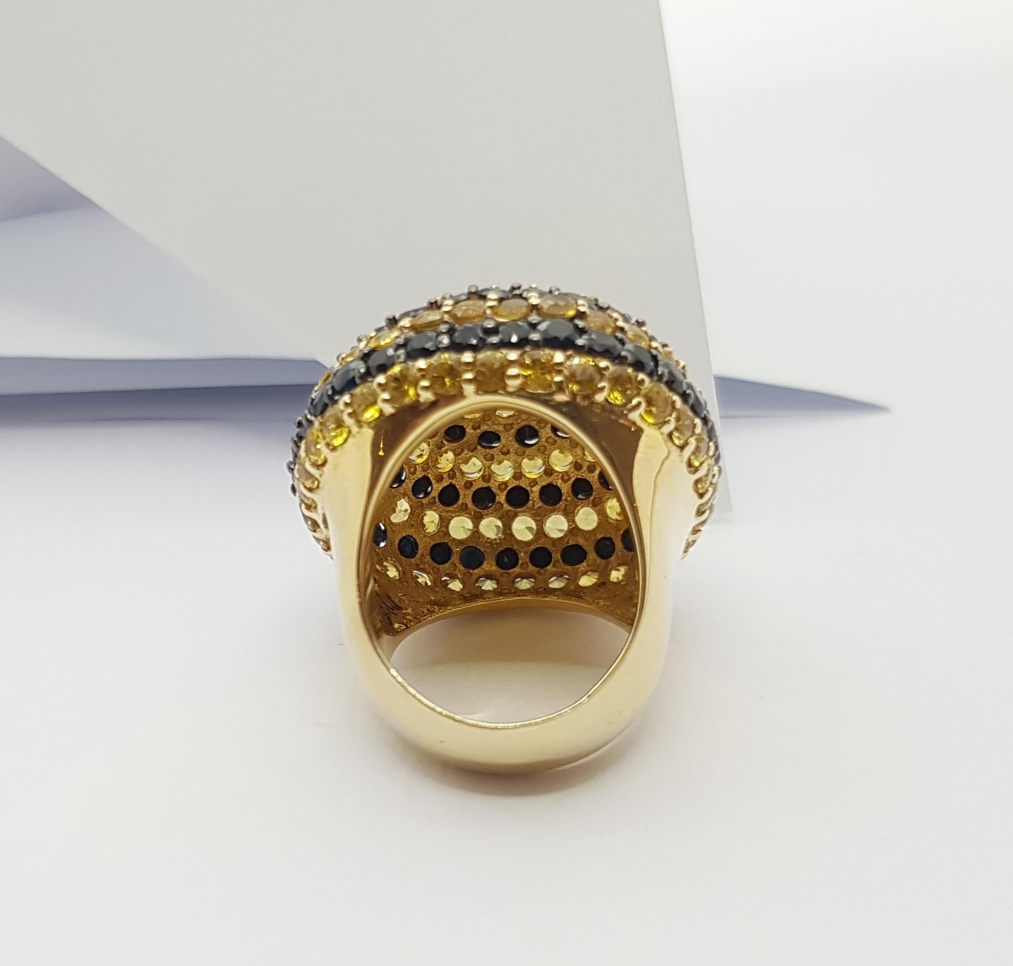 Taille ronde Saphir noir  Bague sertie d'un saphir jaune et d'un saphir en argent en vente
