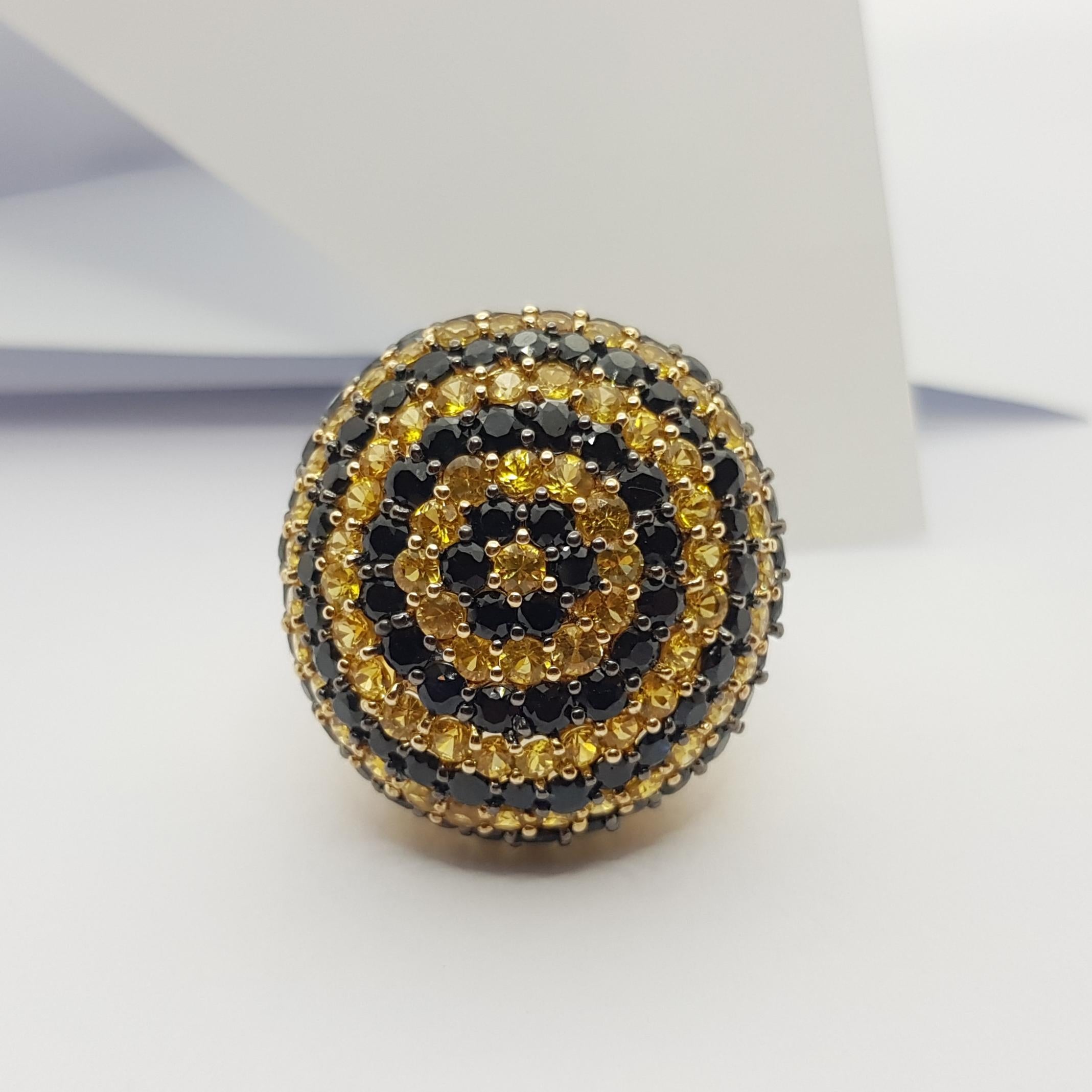 Schwarzer Saphir  Ring mit gelbem und gelbem Saphir in Silberfassung für Damen oder Herren im Angebot