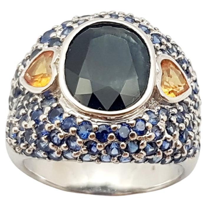 Black Sapphire, Blue Sapphire, Yellow Sapphire Ring et in Silver Settings For Sale