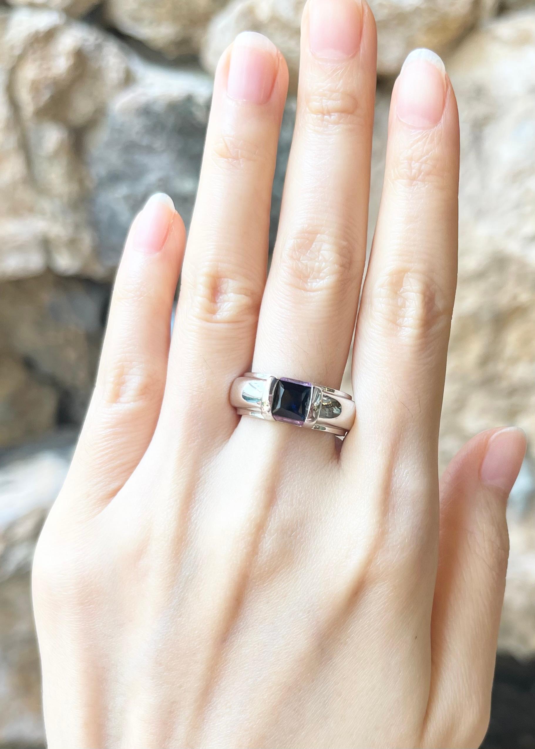 Black Sapphire 1.21 carats with Pink Sapphire 0.79 carat Ring set in 18K White Gold Settings

Width:  0.6 cm 
Length: 0.7 cm
Ring Size: 59
Total Weight: 17.73 grams

