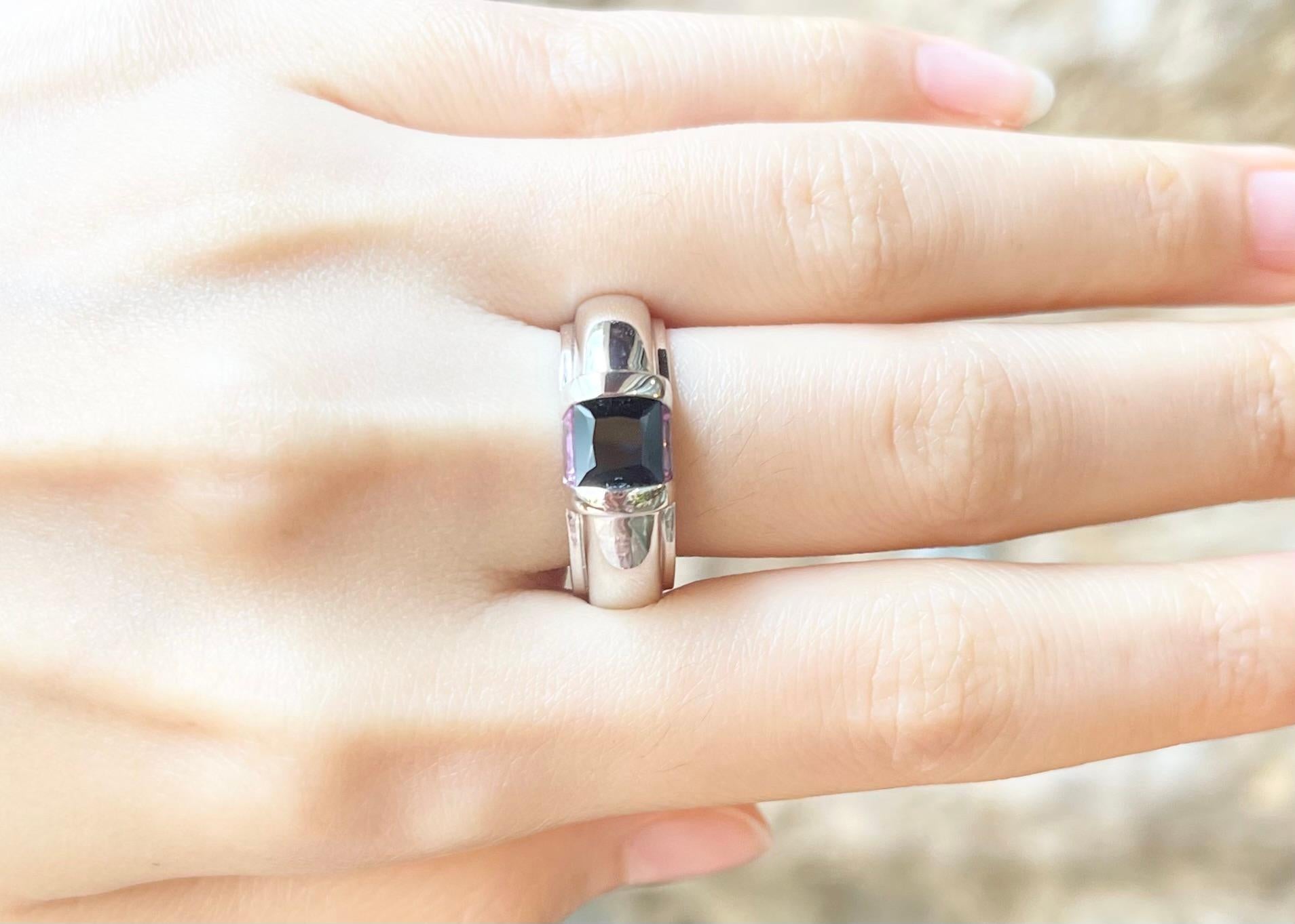Contemporary Black Sapphire with Pink Sapphire Ring set in 18K White Gold Settings For Sale
