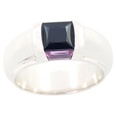 Bague en or blanc 18K sertie de saphirs noirs et de saphirs roses