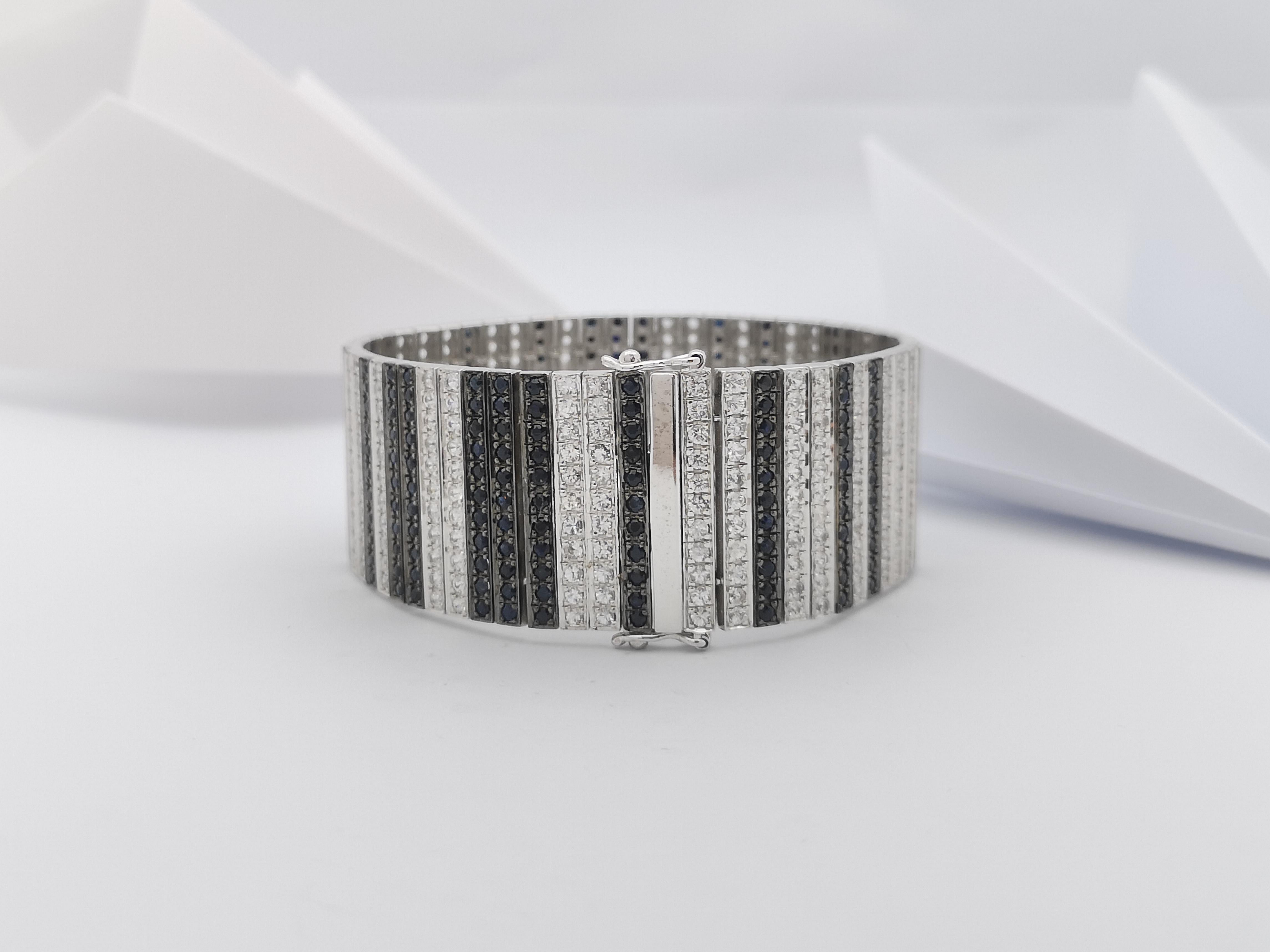 Bracelet en saphir noir et saphir blanc serti dans des montures en argent en vente 5