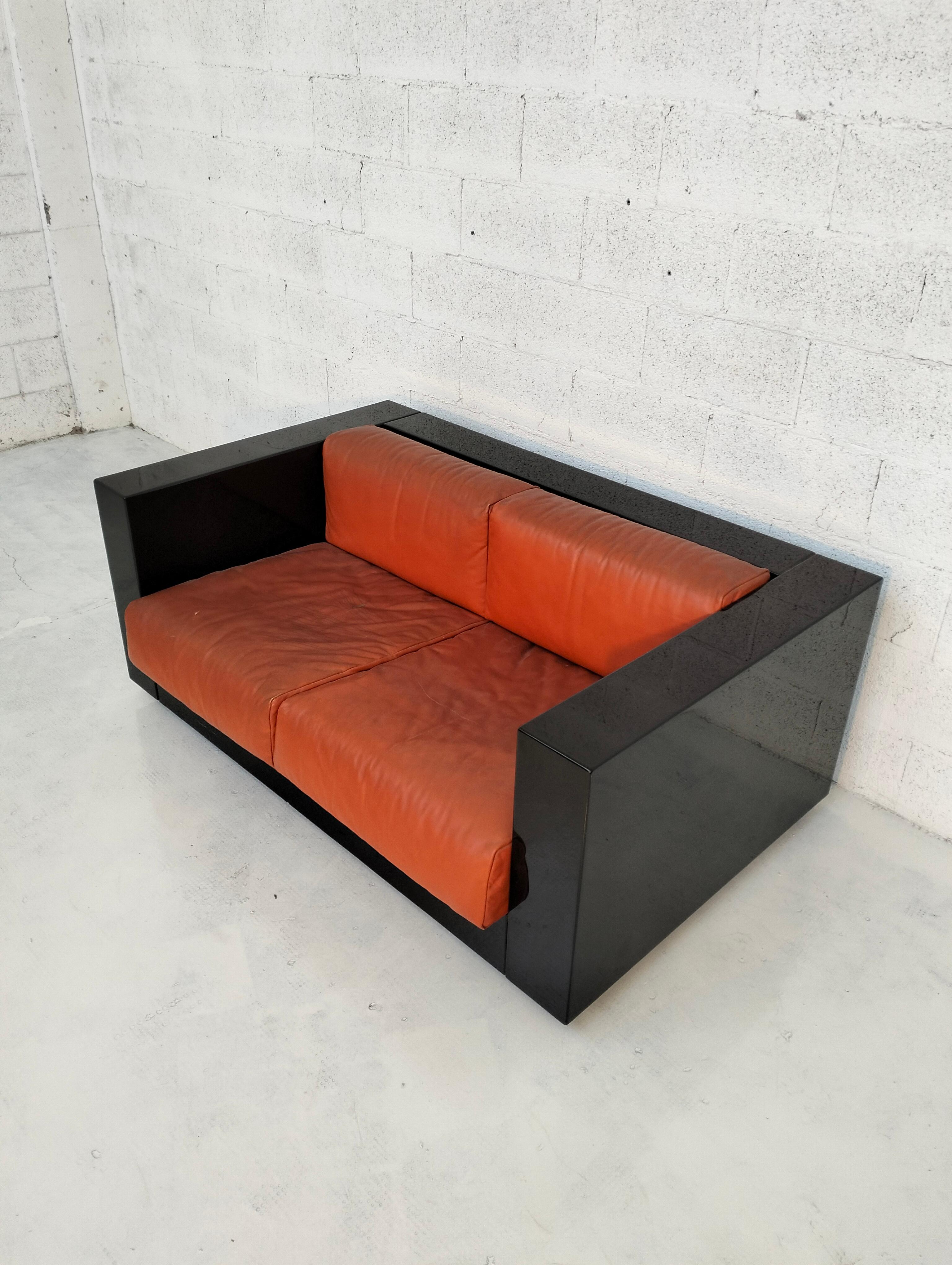 Black “Saratoga” sofa by Massimo and Lella Vignelli for Poltronova 60s, 70s For Sale 1