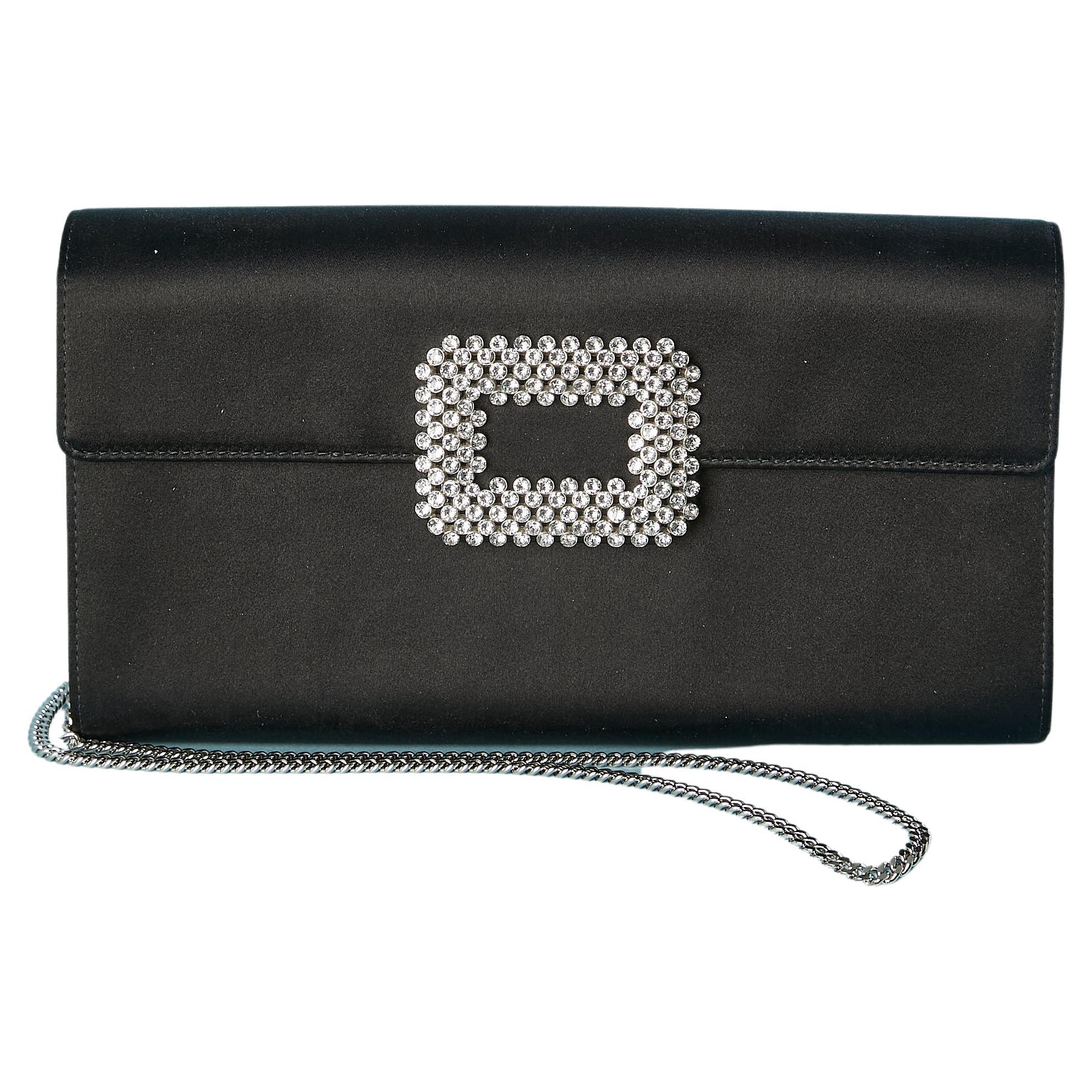 Black satin and rhinestone evening clutch Roger Vivier 650€