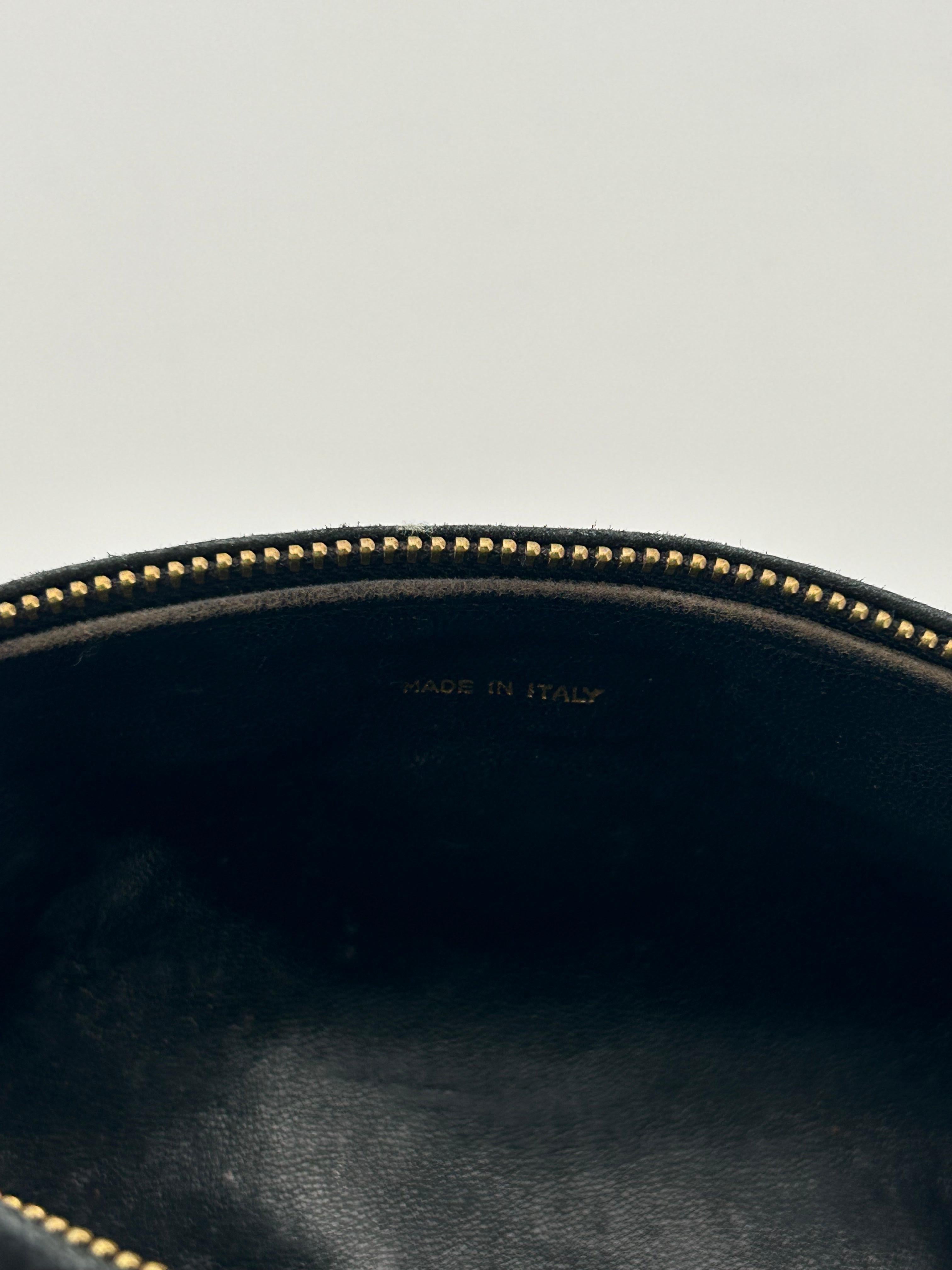 Chanel Bommeltasche aus schwarzem Nubuk im Angebot 4