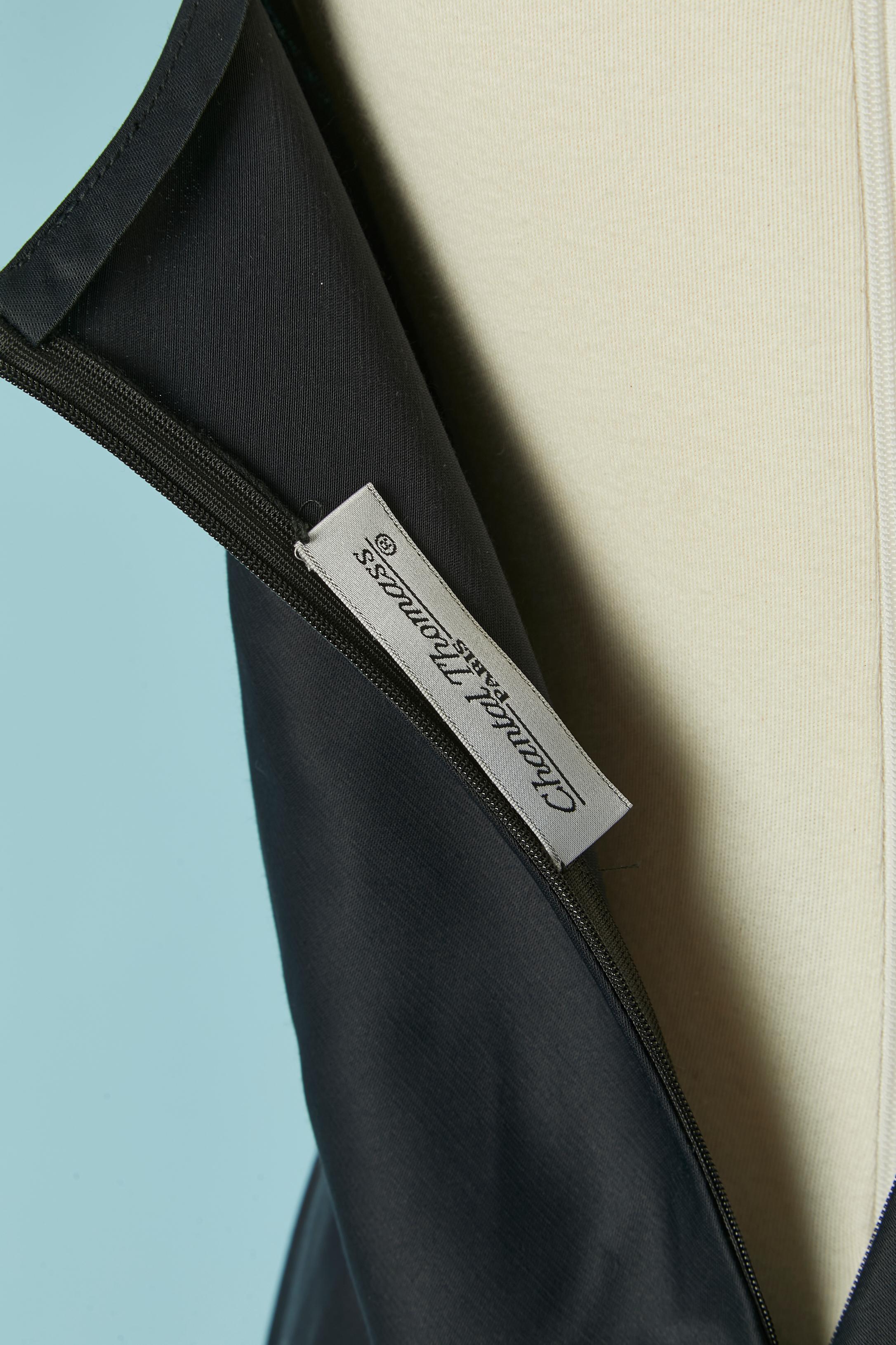 Robe de cocktail en satin noir avec perles sur le buste CHANTAL THOMASS en vente 1