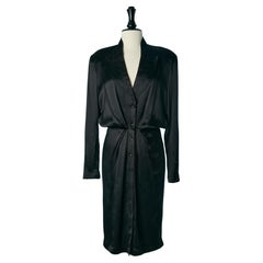 Robe de cocktail en satin noir avec fermeture à boutons-pression Thierry Mugler Circa 1990's 