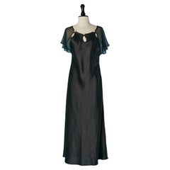 Chemise de nuit en satin noir avec manches transparentes et petites roses Valentino Intimo