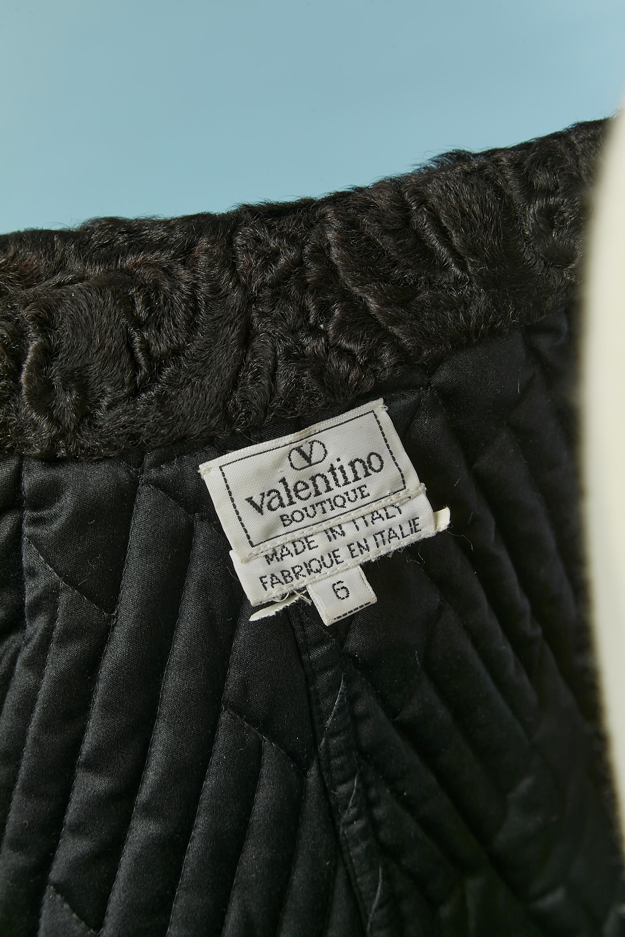 Black satin quilted vest with fur collar Valentino Boutique For Sale 2