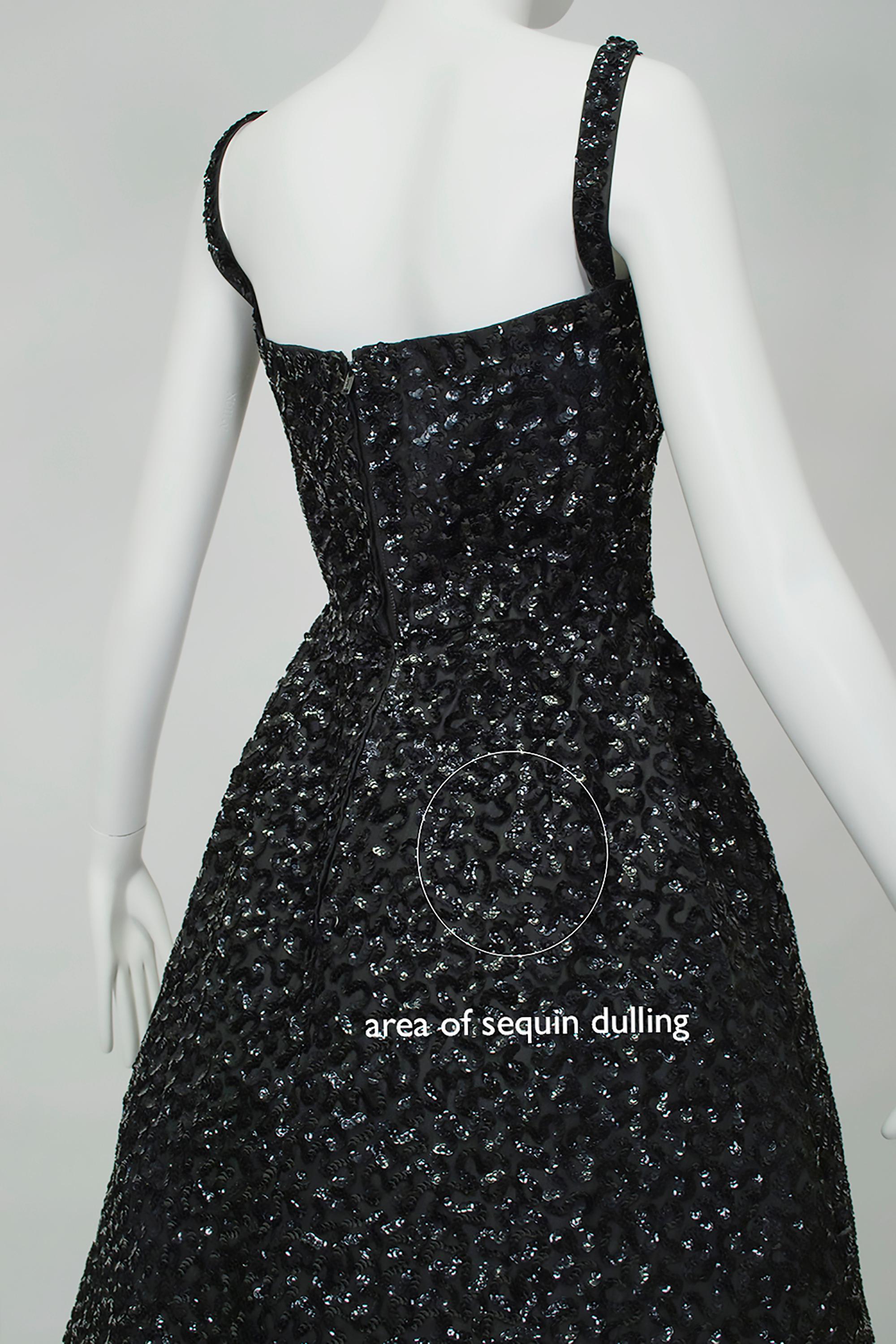 Nero *Dimensioni più grandi* Pavé Sequin Starry Night Abito a cerchio senza maniche - M, anni '50 in vendita 5